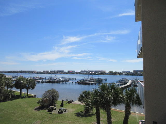 PIRATES BAY PH 1 - Residential