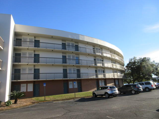 PIRATES BAY PH 1 - Residential