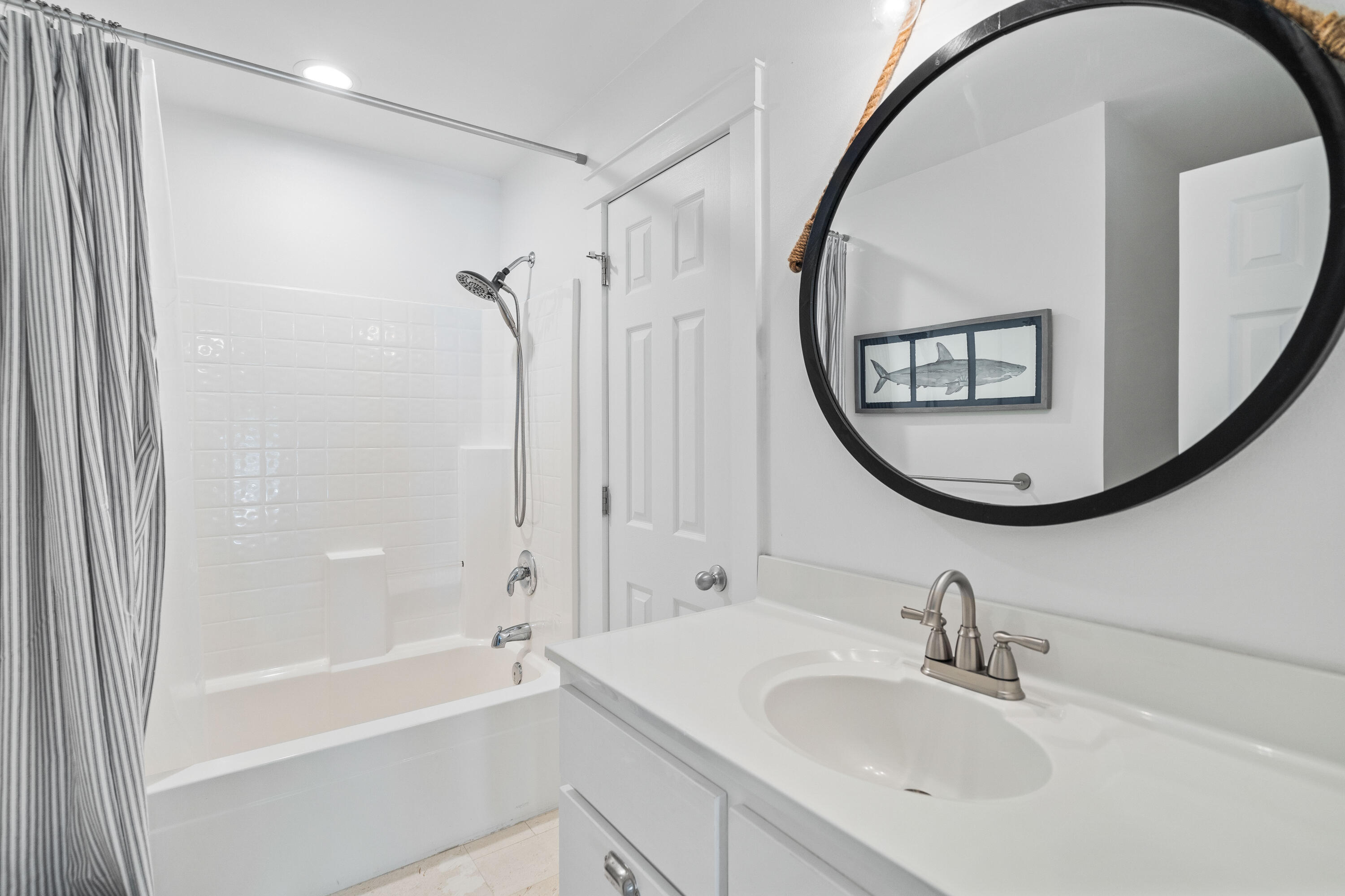EASTERN LAKE S/D - Residential