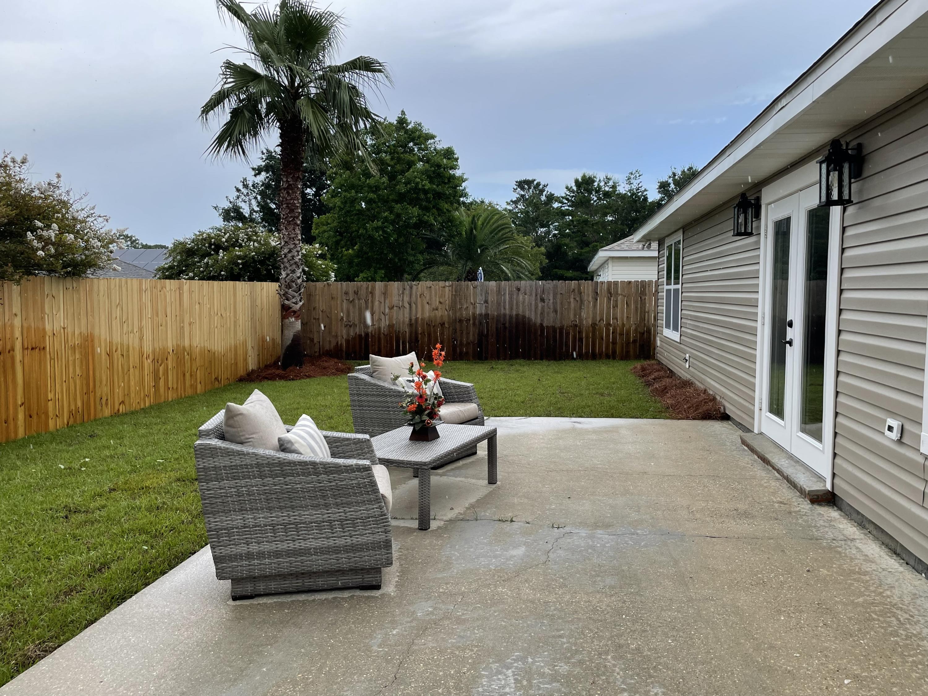 SHADOW LAKES - Residential