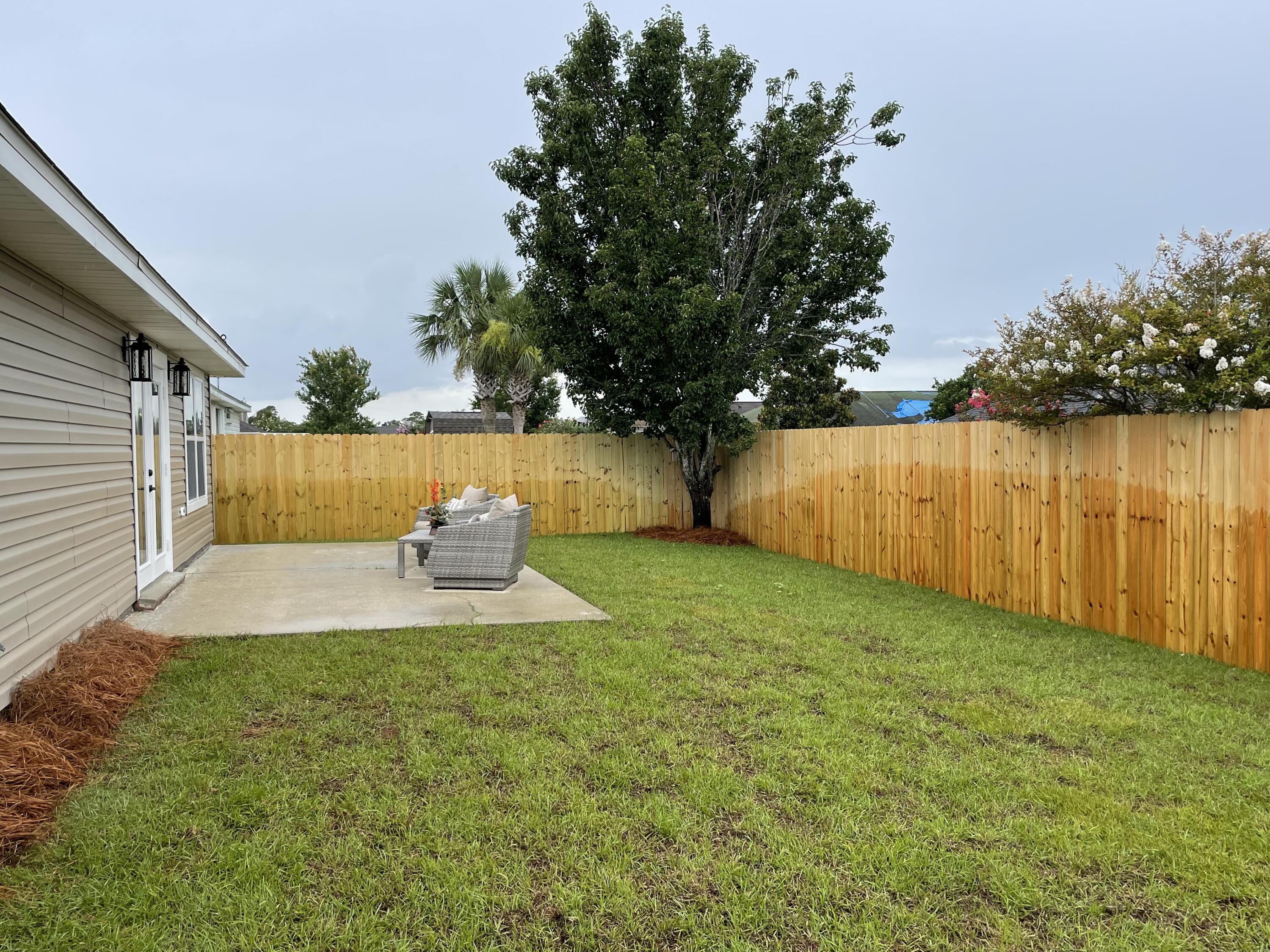 SHADOW LAKES - Residential