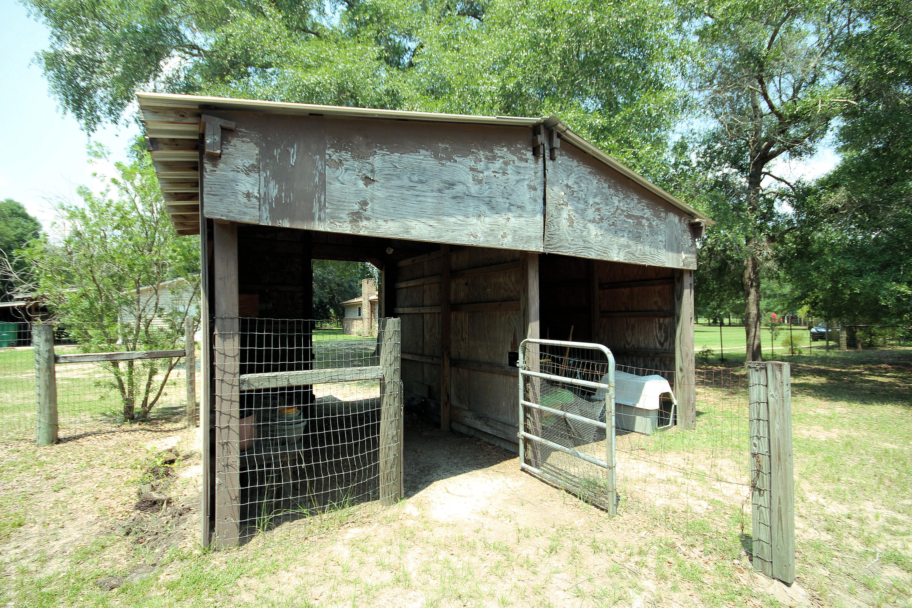 CRESTVIEW - Residential