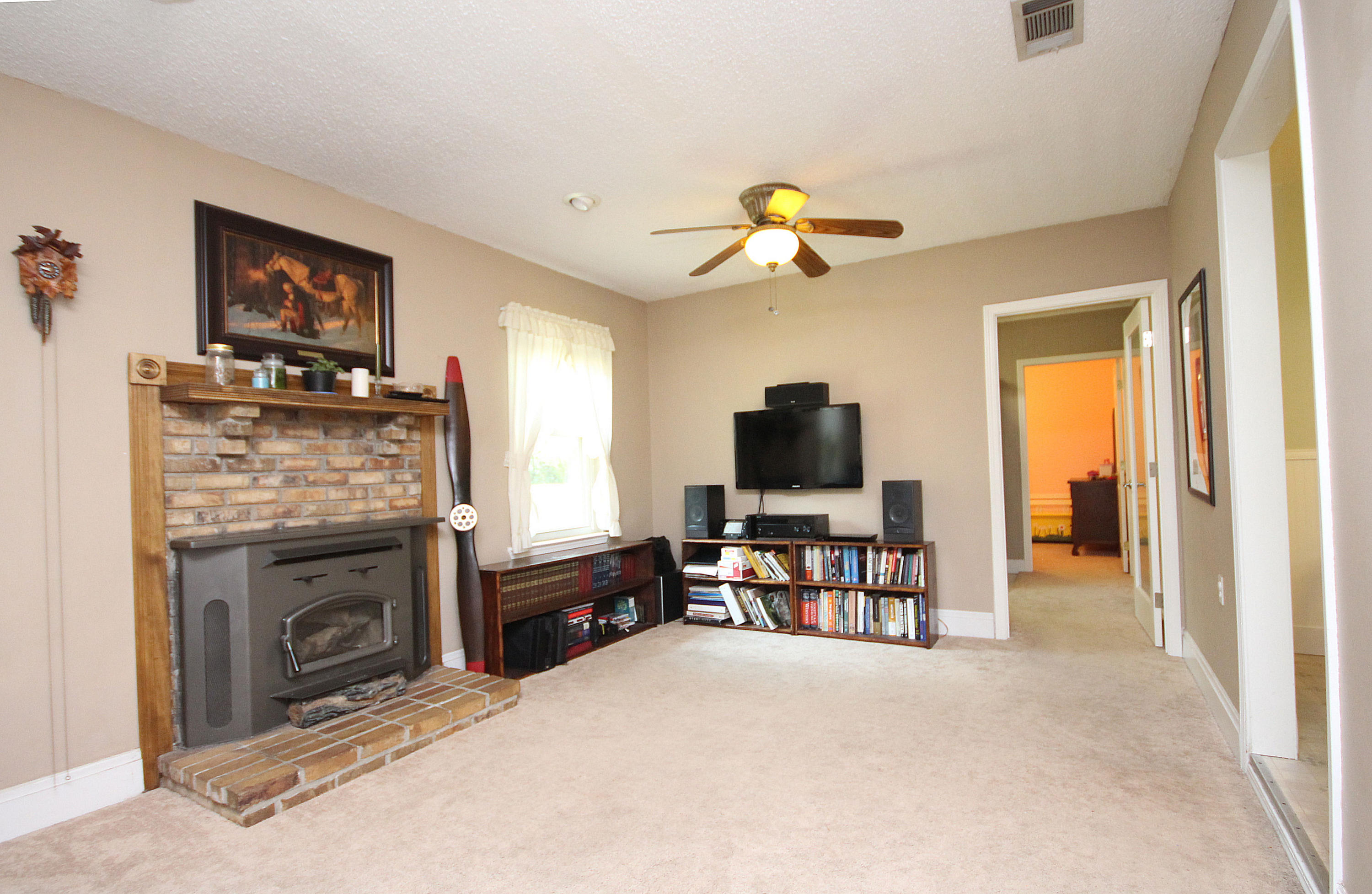 CRESTVIEW - Residential