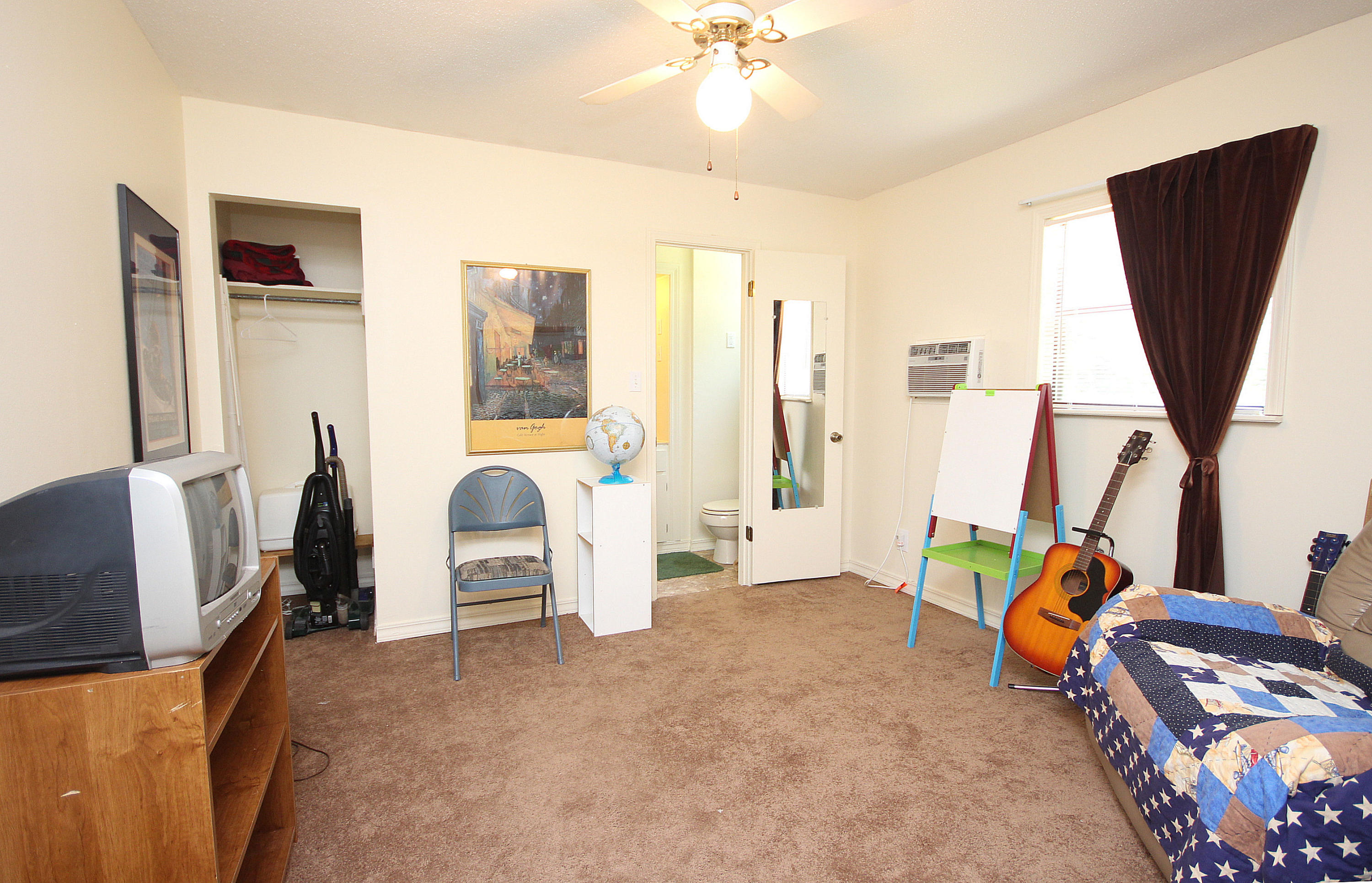 CRESTVIEW - Residential