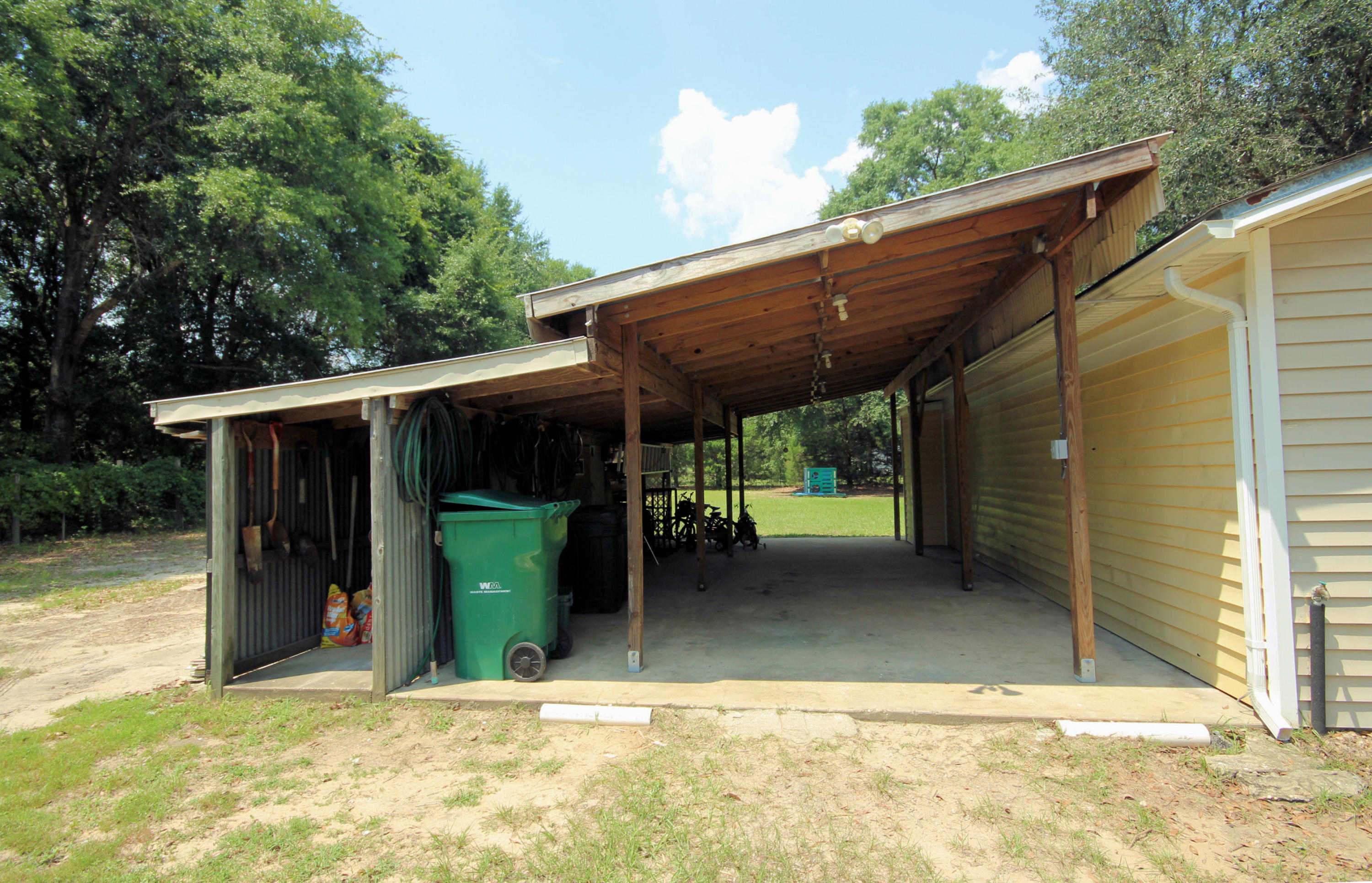 CRESTVIEW - Residential