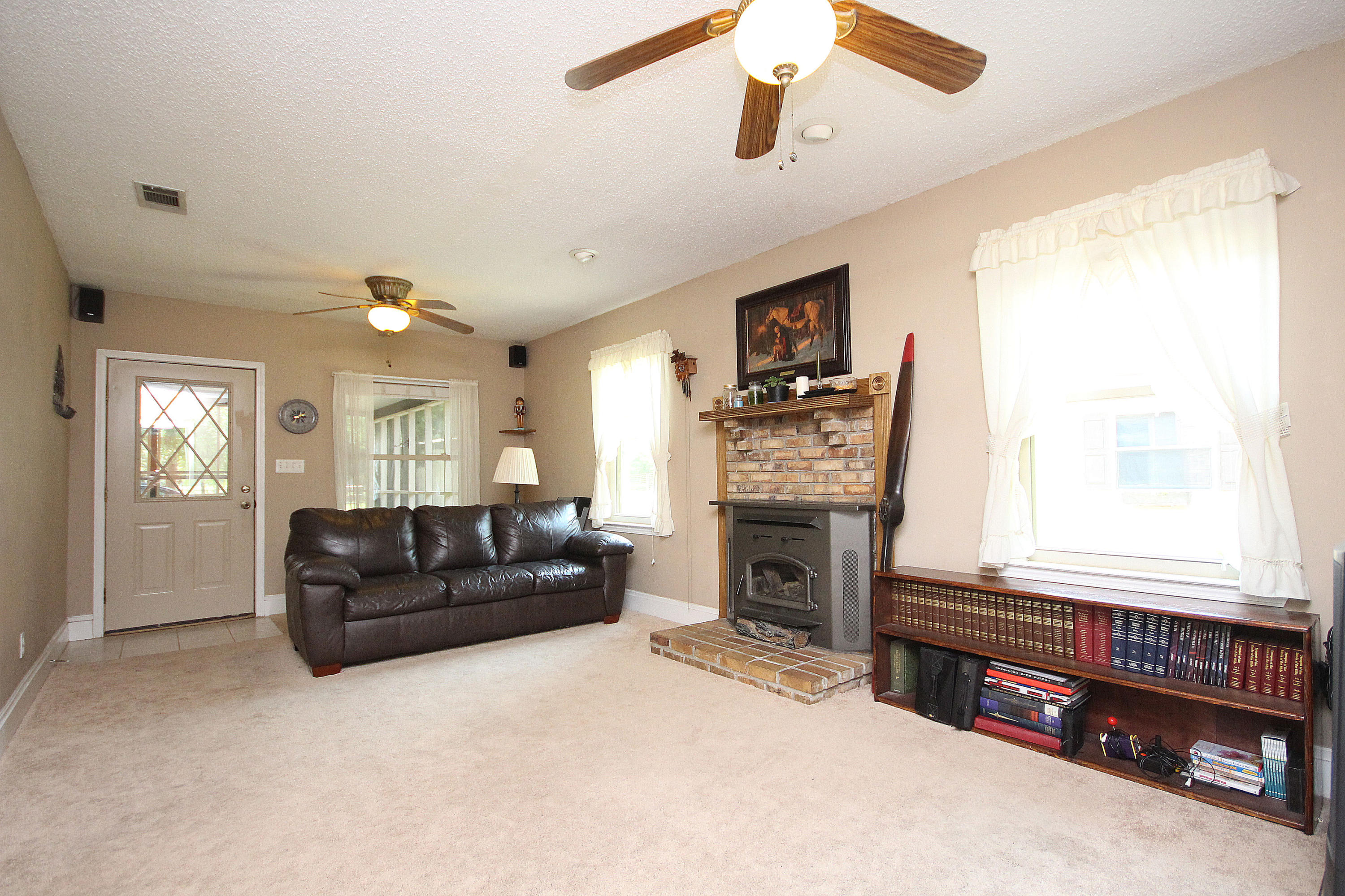 CRESTVIEW - Residential