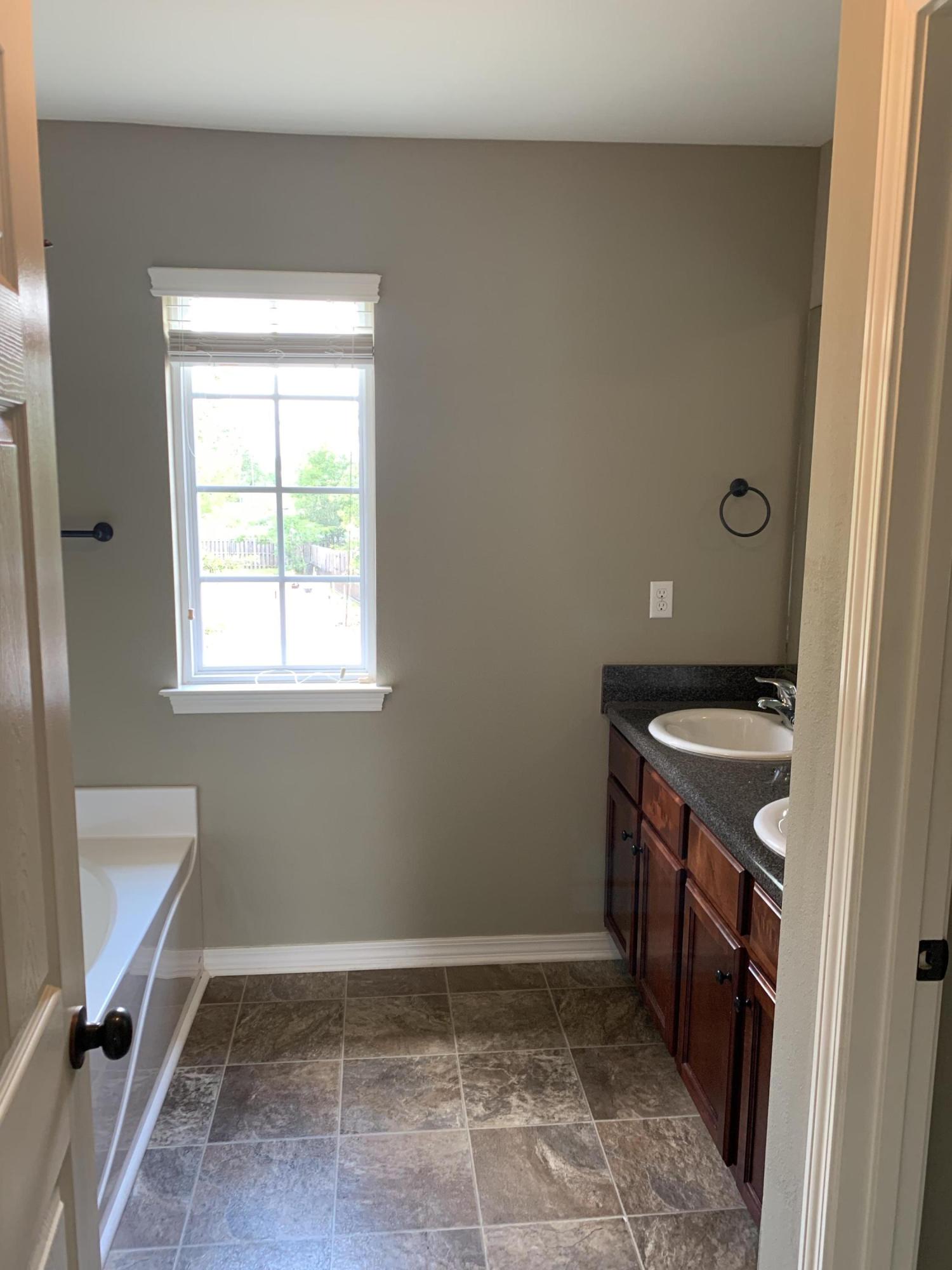 HERITAGE MANOR - Residential