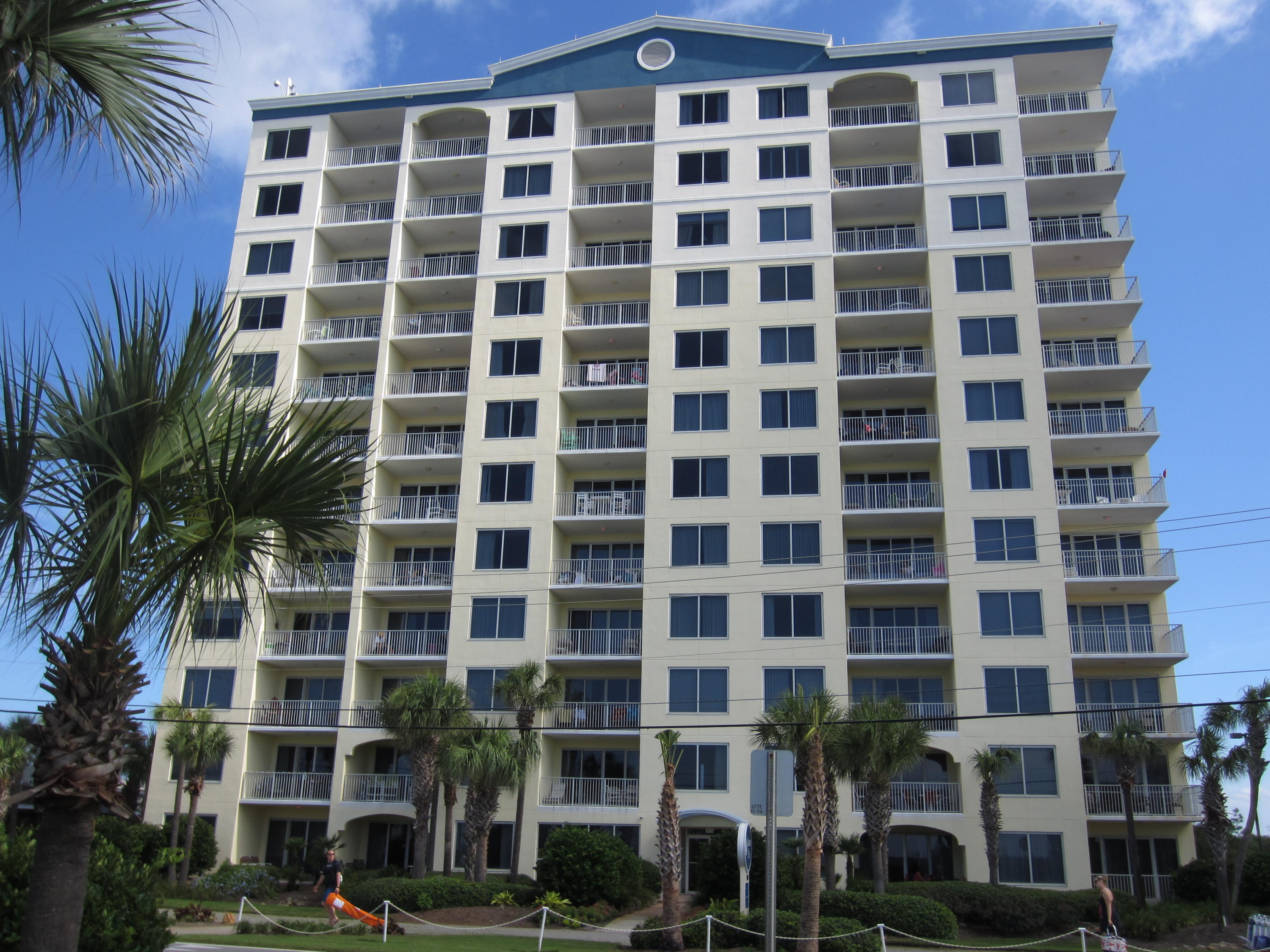 LEEWARD KEY - Residential