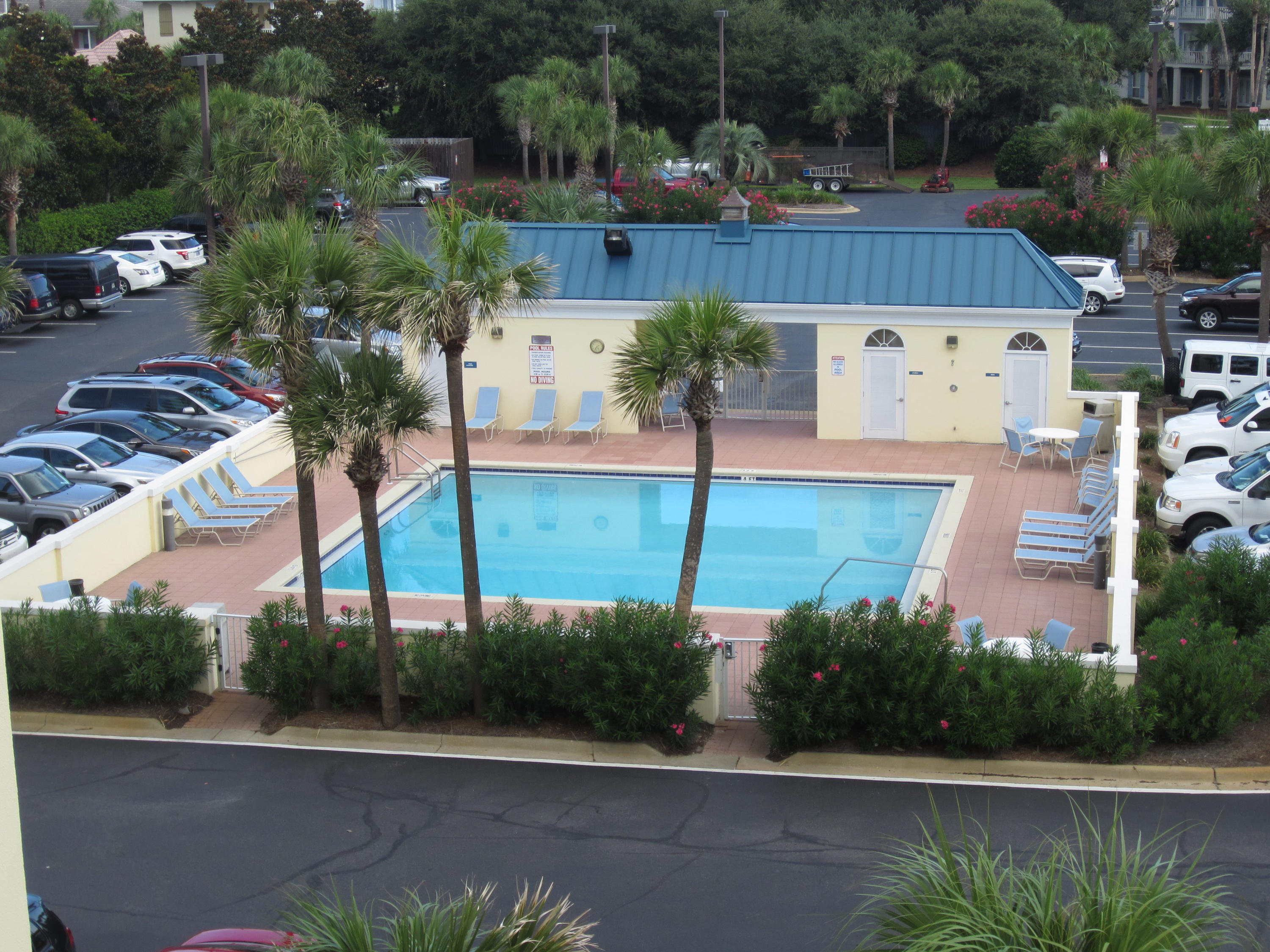 LEEWARD KEY - Residential