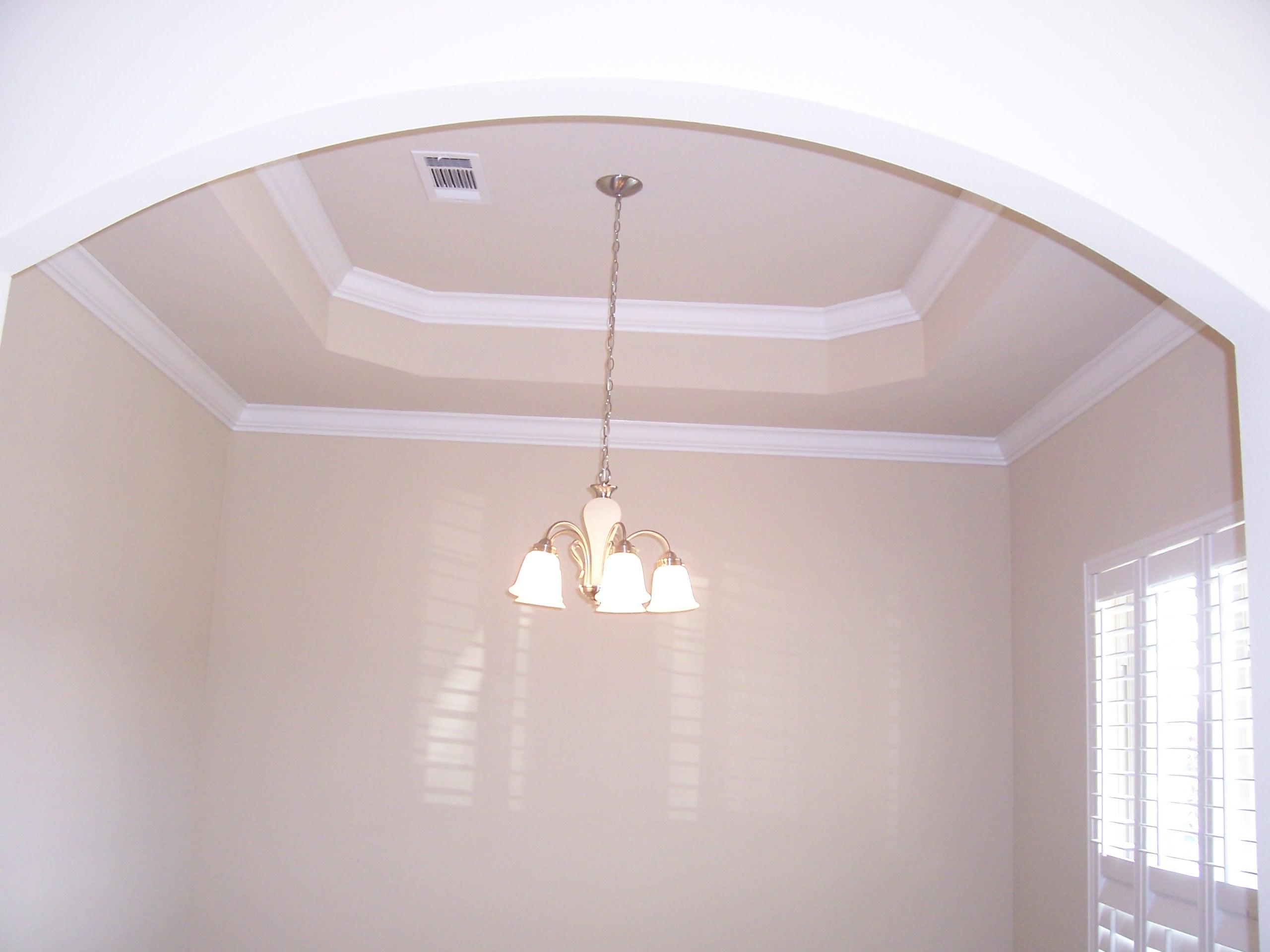 WHISPERING LAKE - Residential