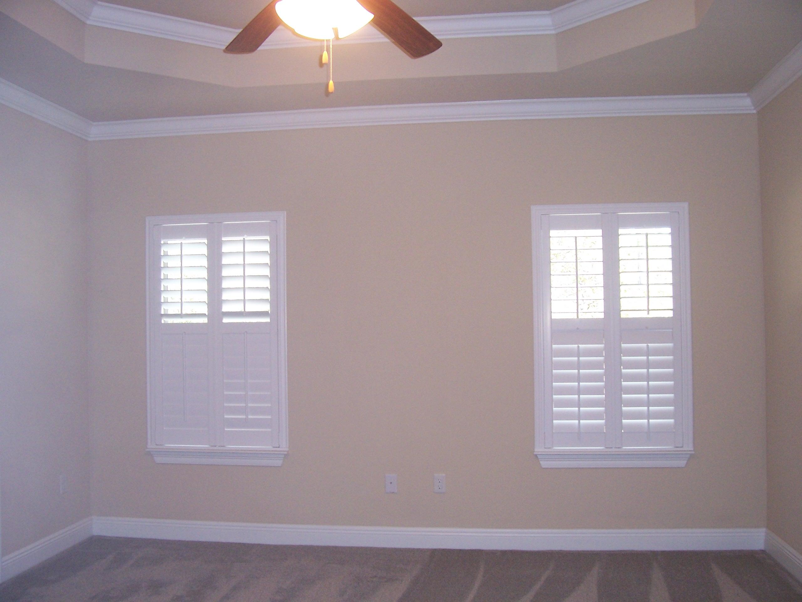 WHISPERING LAKE - Residential