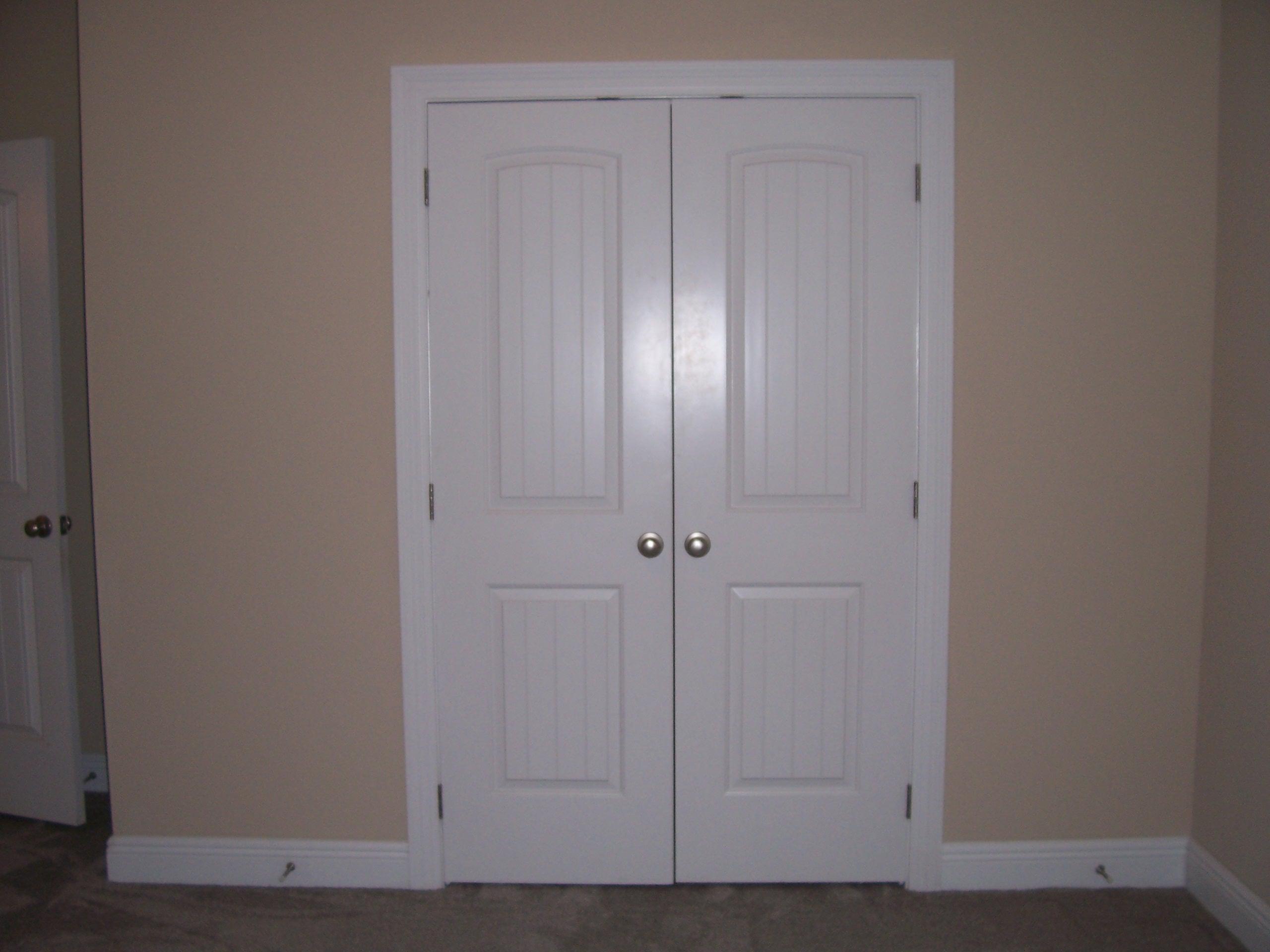 WHISPERING LAKE - Residential