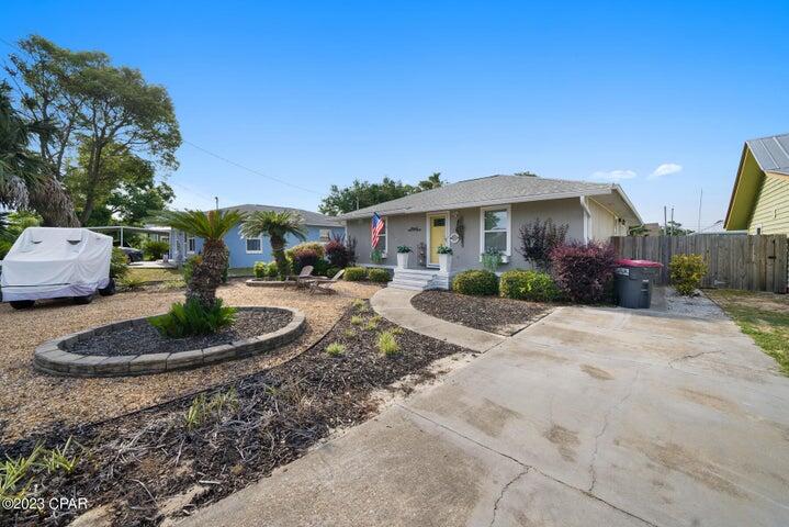 NO RECORDED SUBDIVISION - Residential