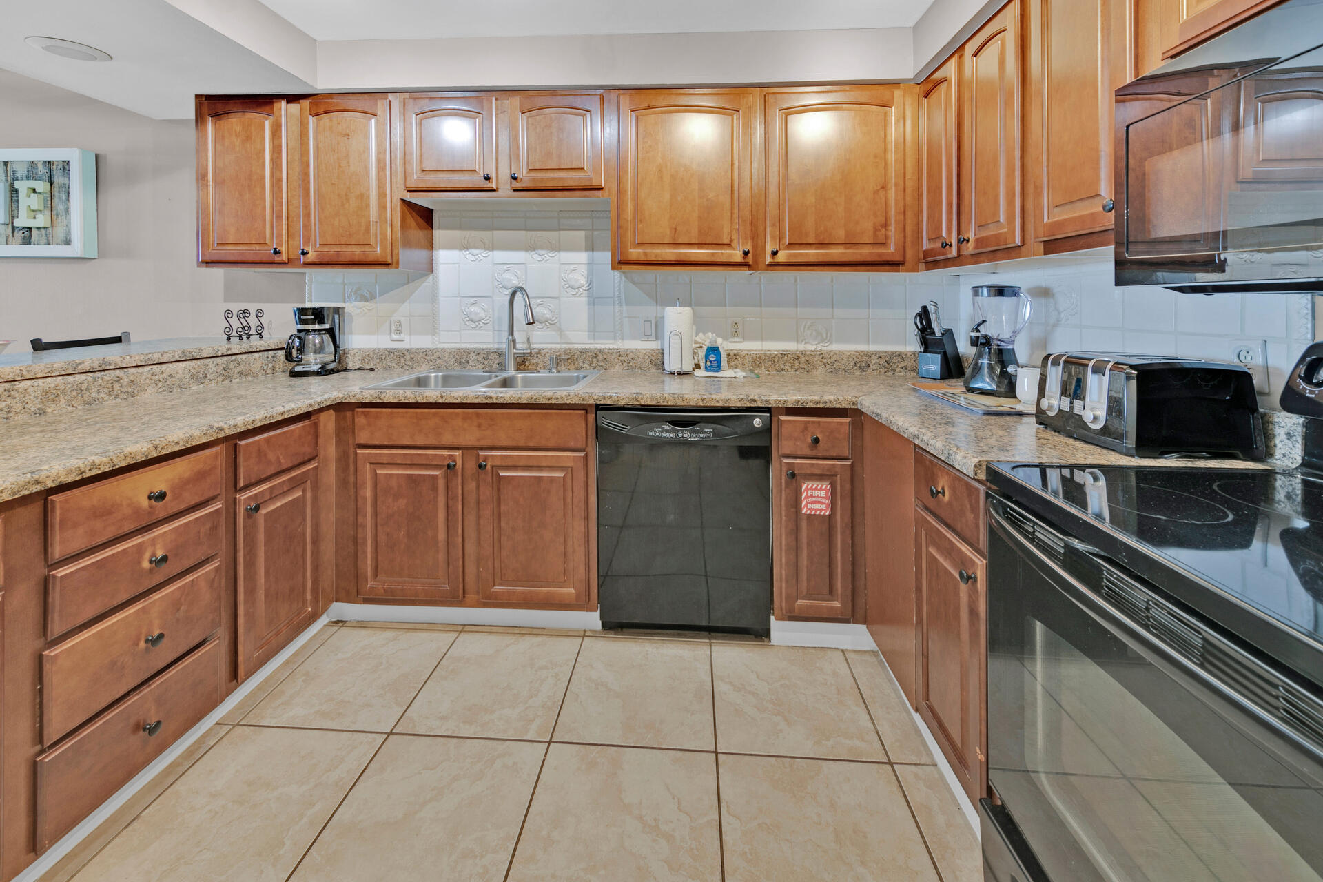 BEACH HOUSE CONDO PH 1 - Residential