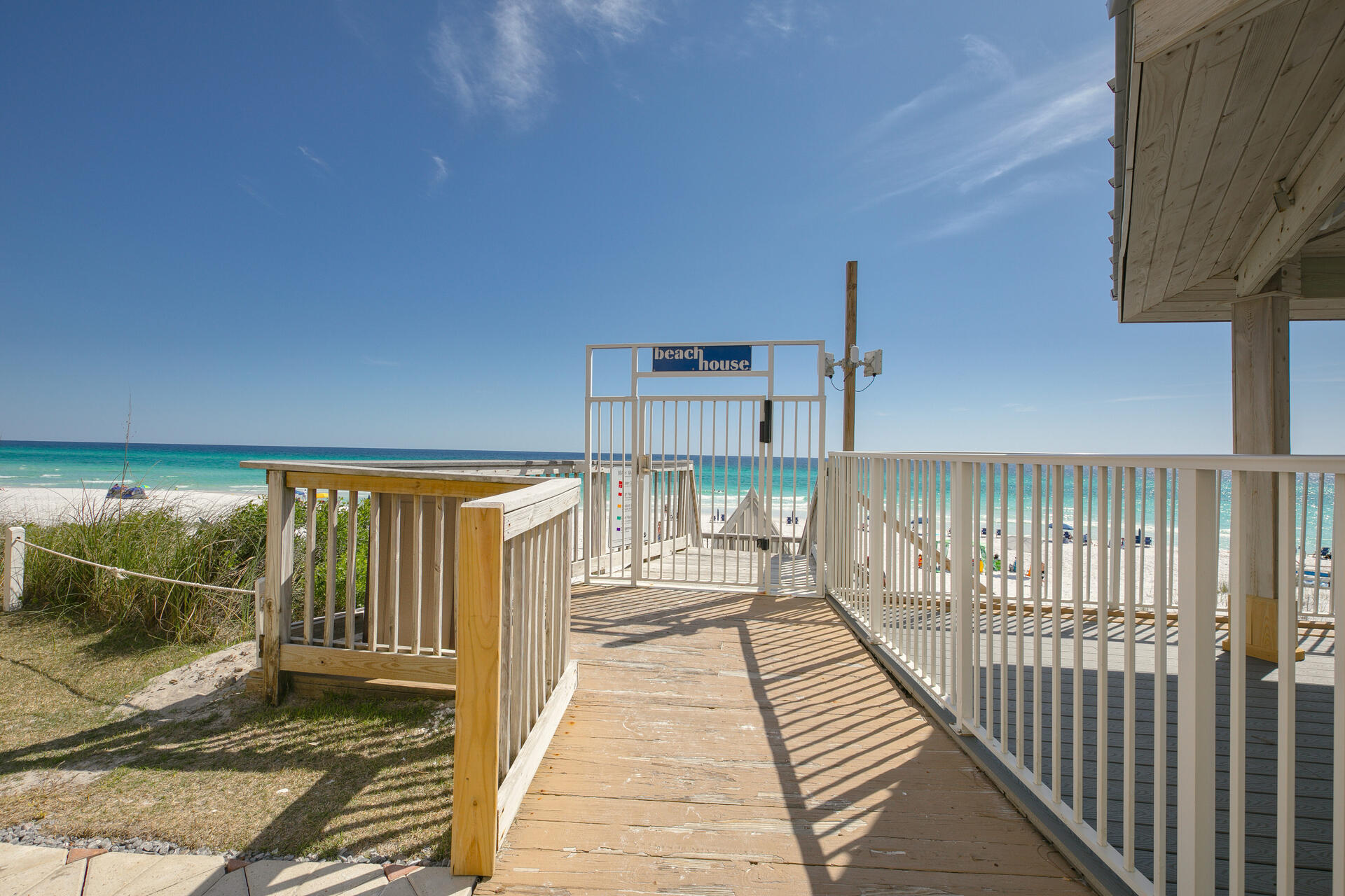 BEACH HOUSE CONDO PH 1 - Residential