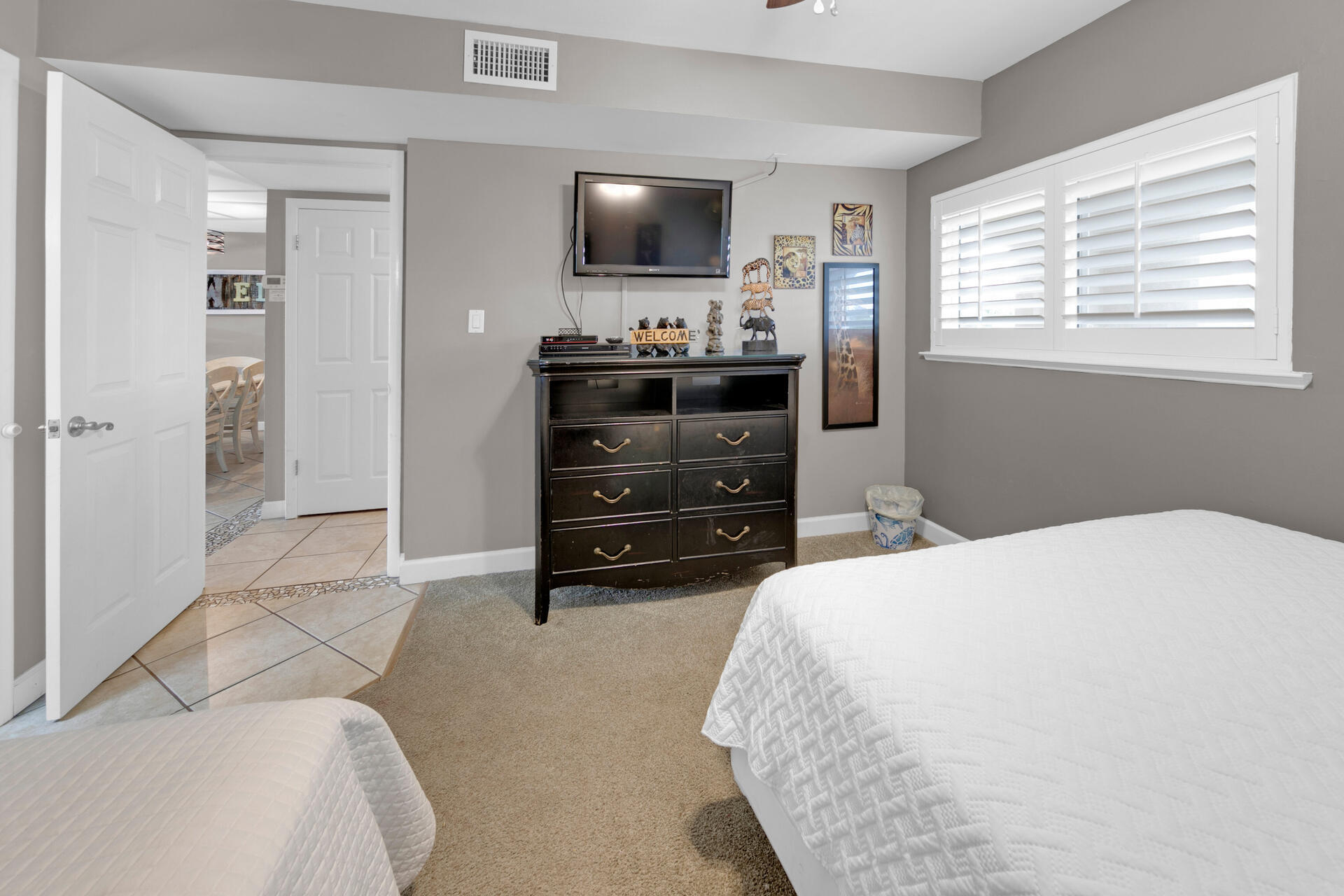 BEACH HOUSE CONDO PH 1 - Residential