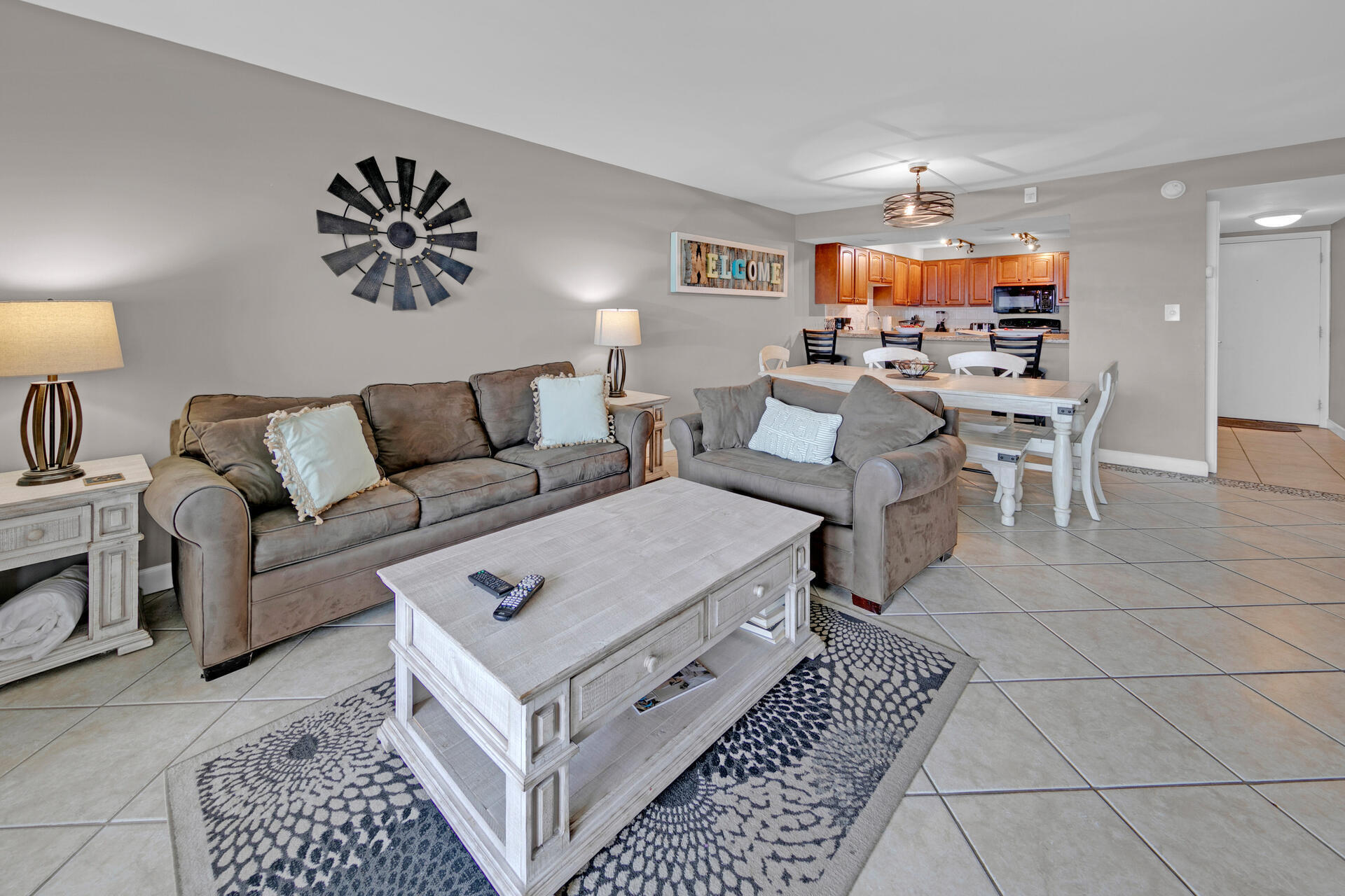 BEACH HOUSE CONDO PH 1 - Residential