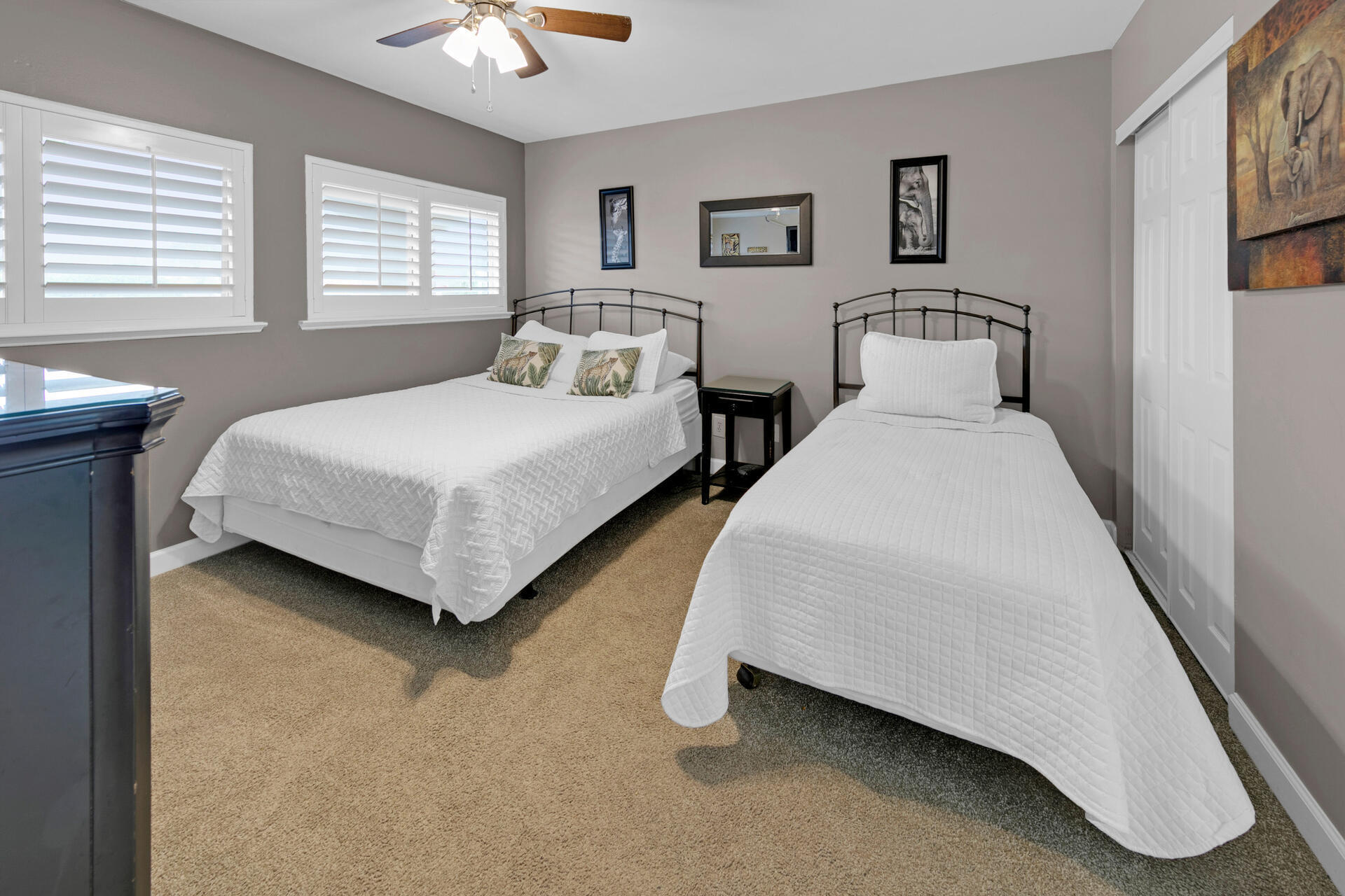 BEACH HOUSE CONDO PH 1 - Residential