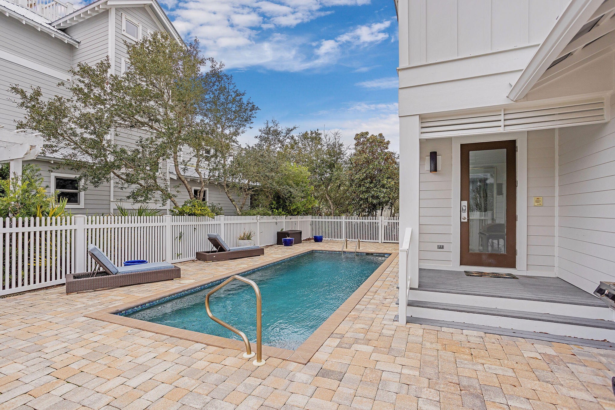 OLD FLORIDA BEACH - Residential