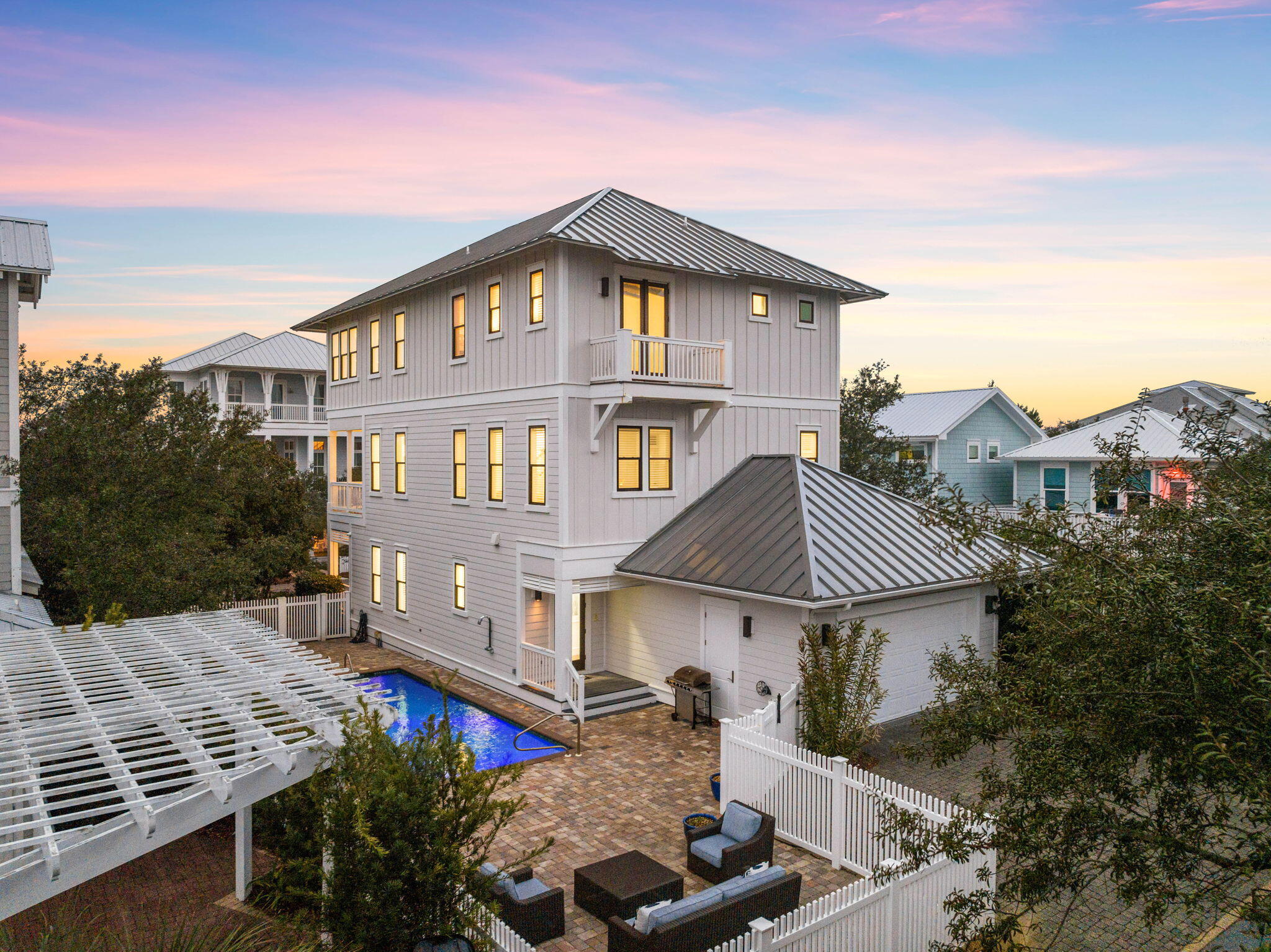 OLD FLORIDA BEACH - Residential