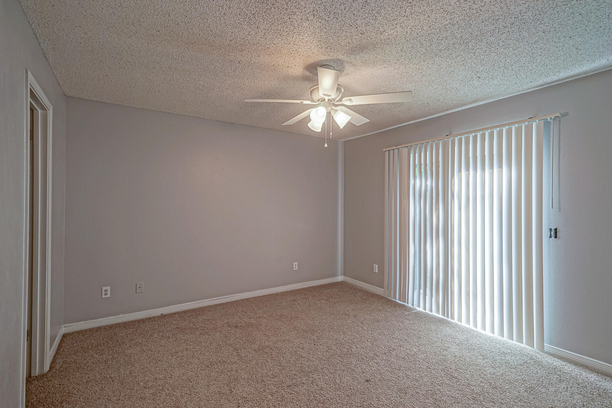 BRISTOL PARK - Residential