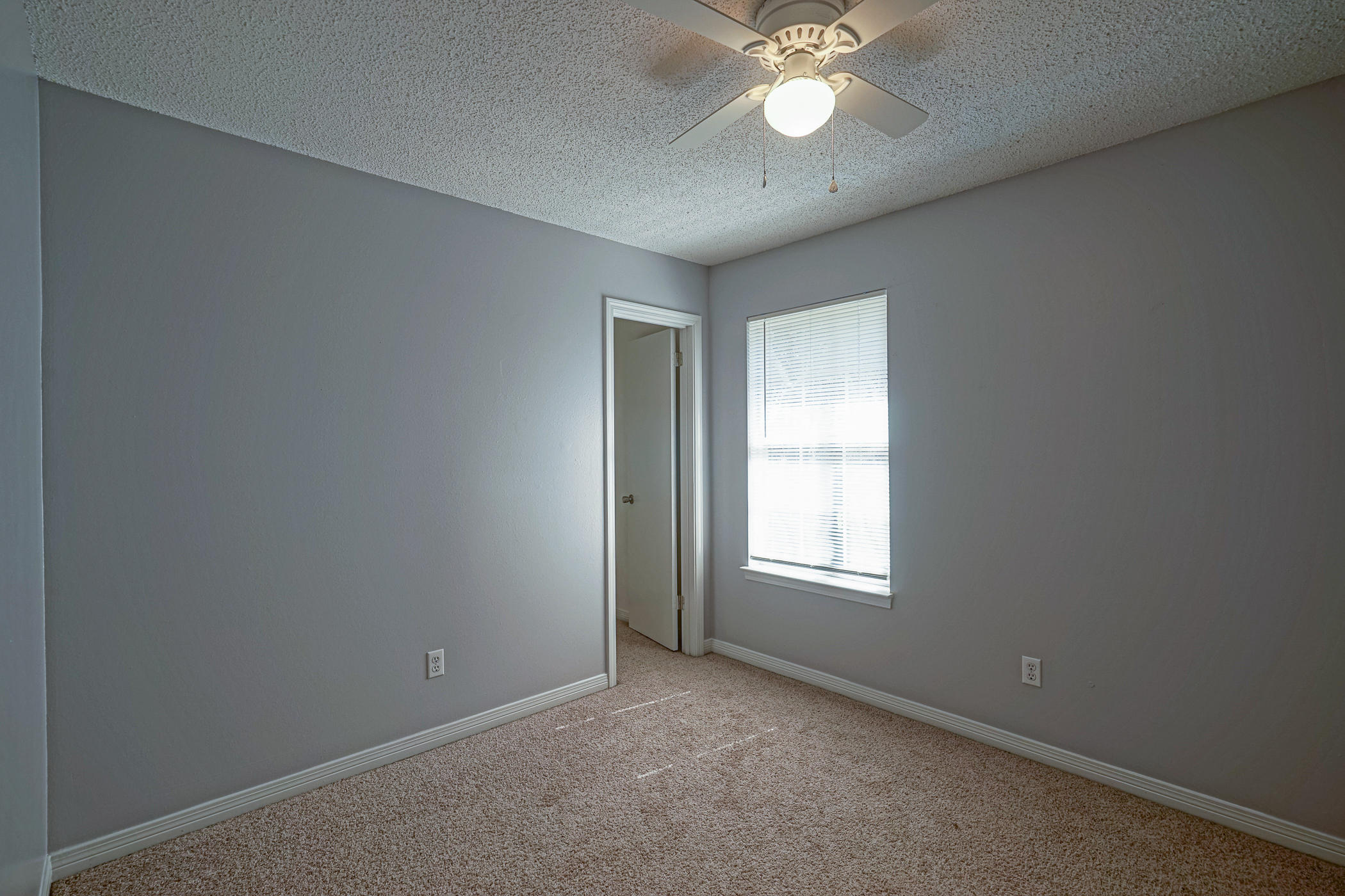 BRISTOL PARK - Residential