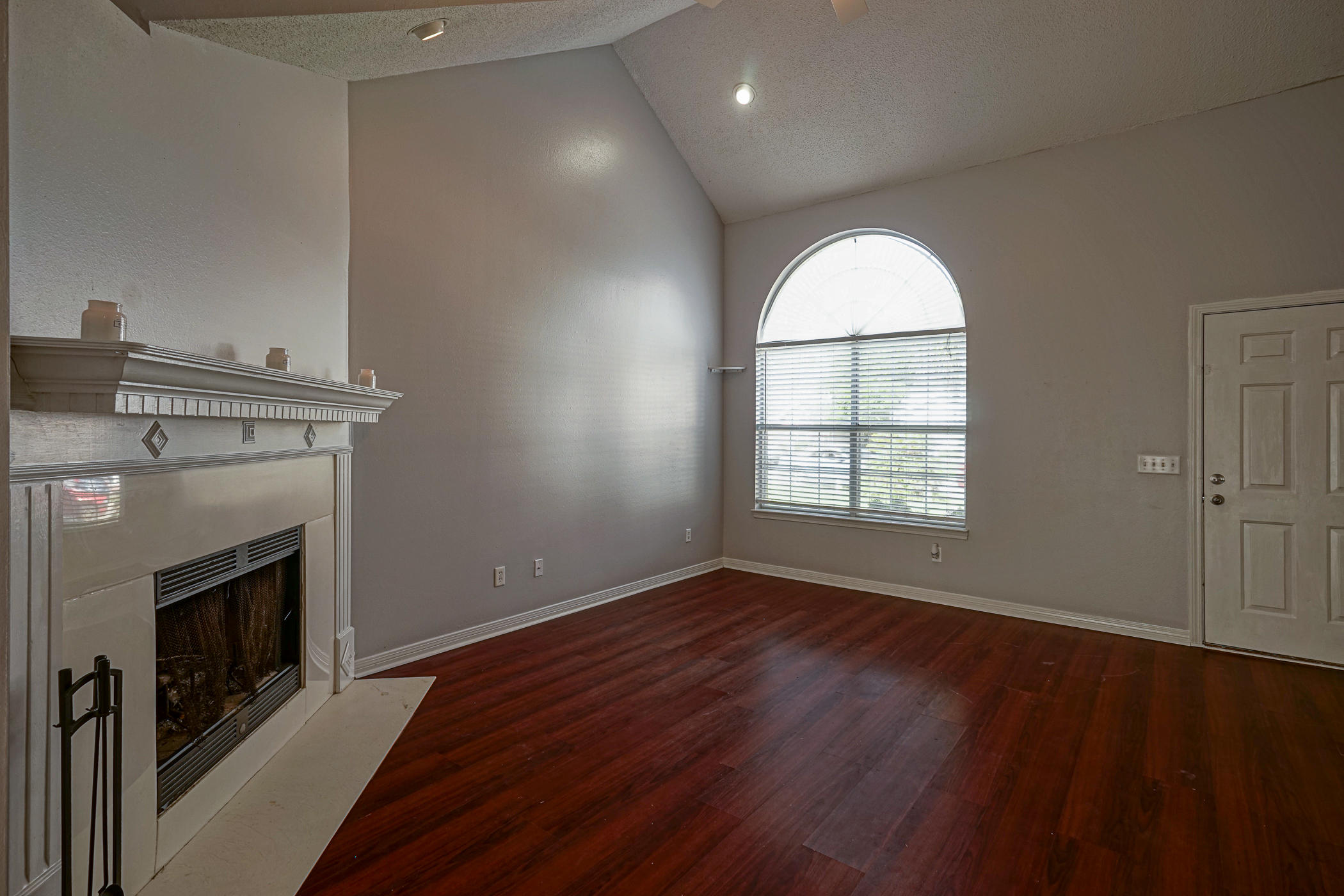 BRISTOL PARK - Residential