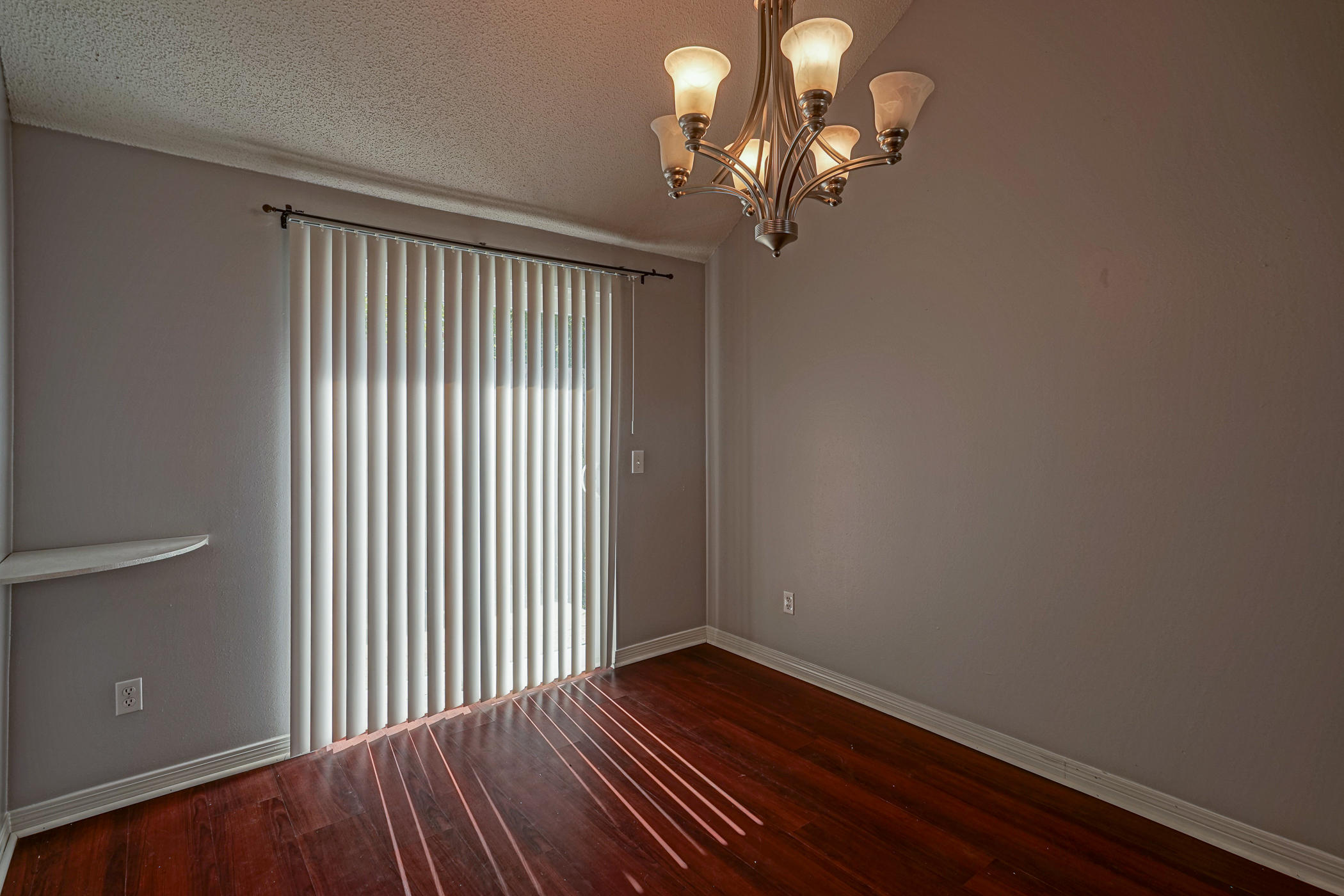 BRISTOL PARK - Residential