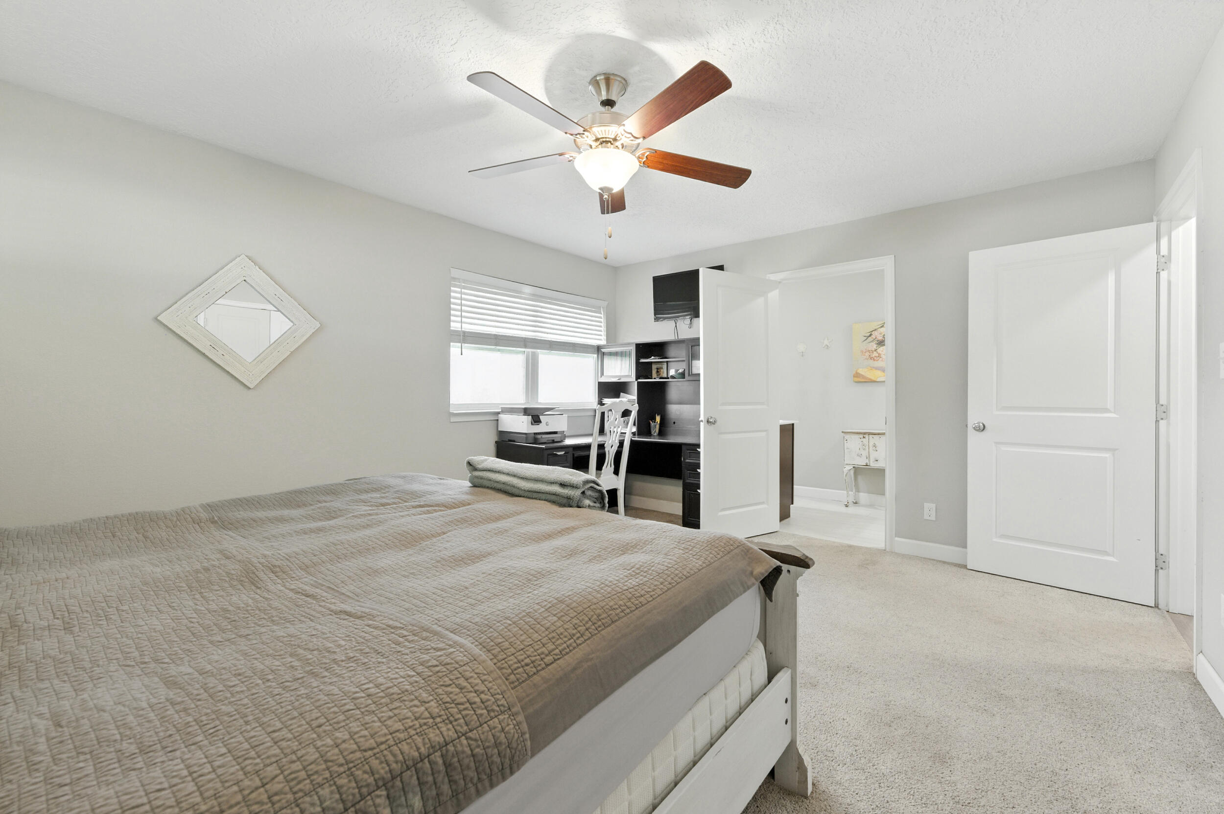DIXON S/D LOT 16 BLK E - Residential
