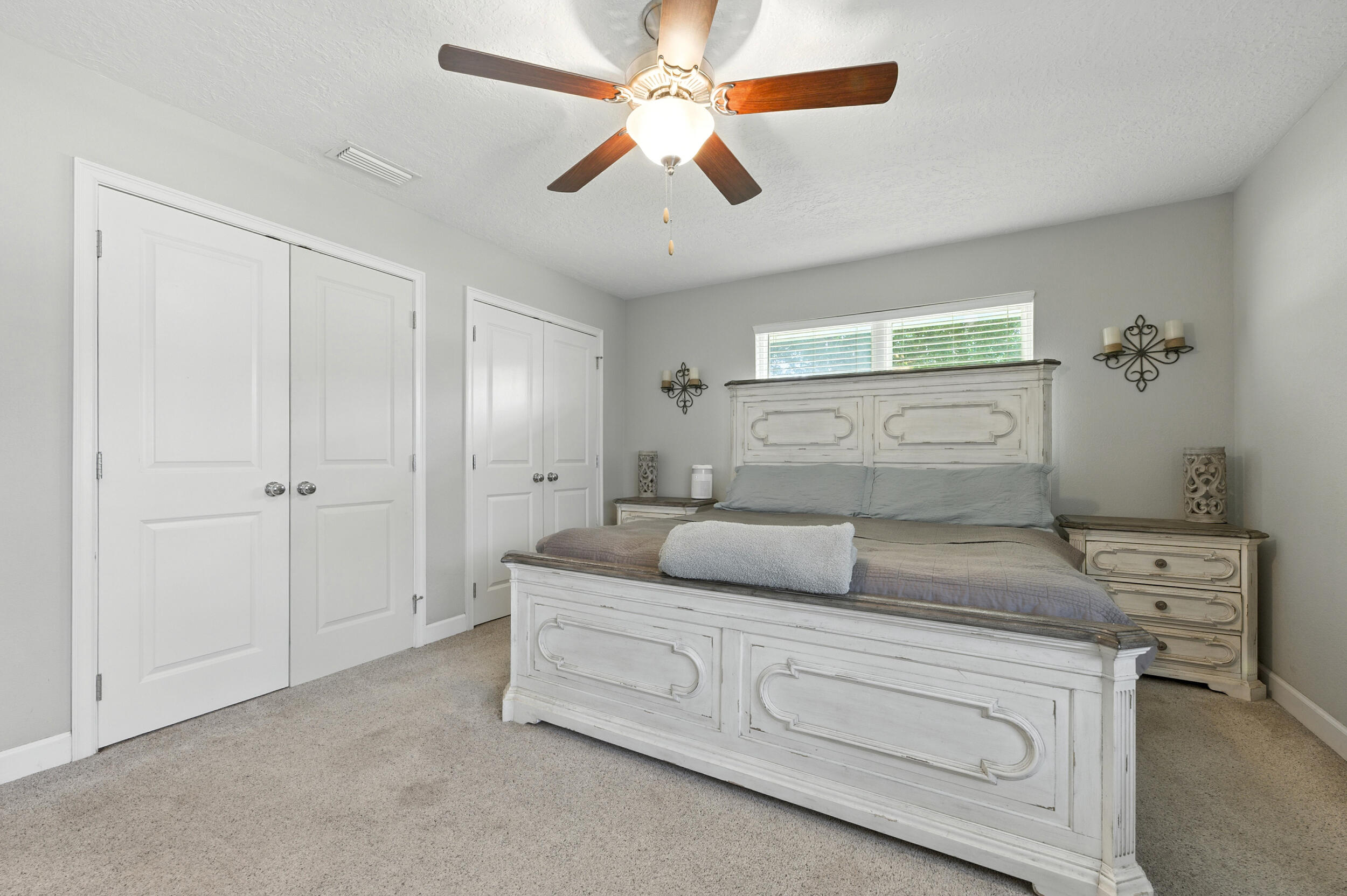 DIXON S/D LOT 16 BLK E - Residential
