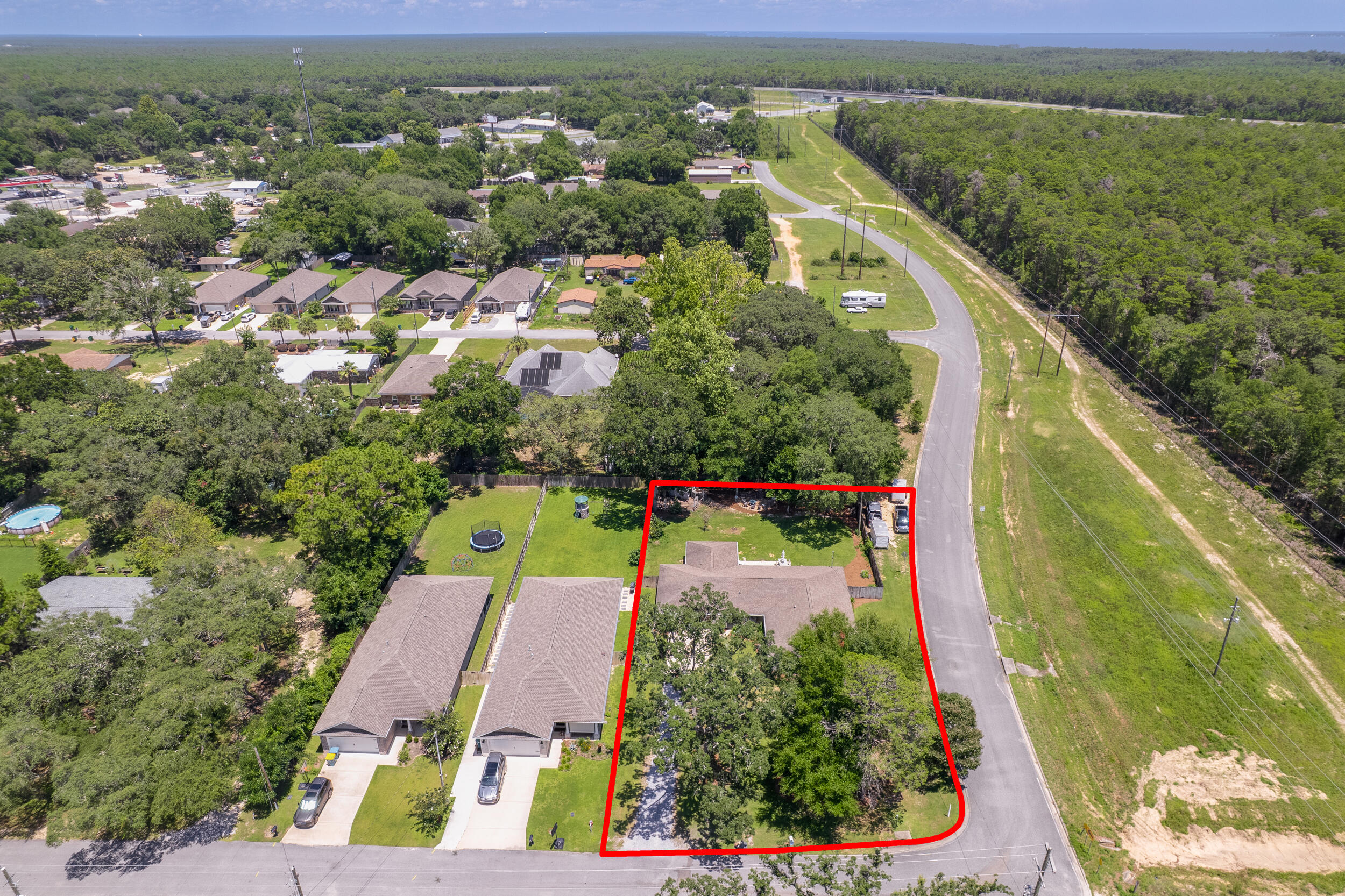 DIXON S/D LOT 16 BLK E - Residential