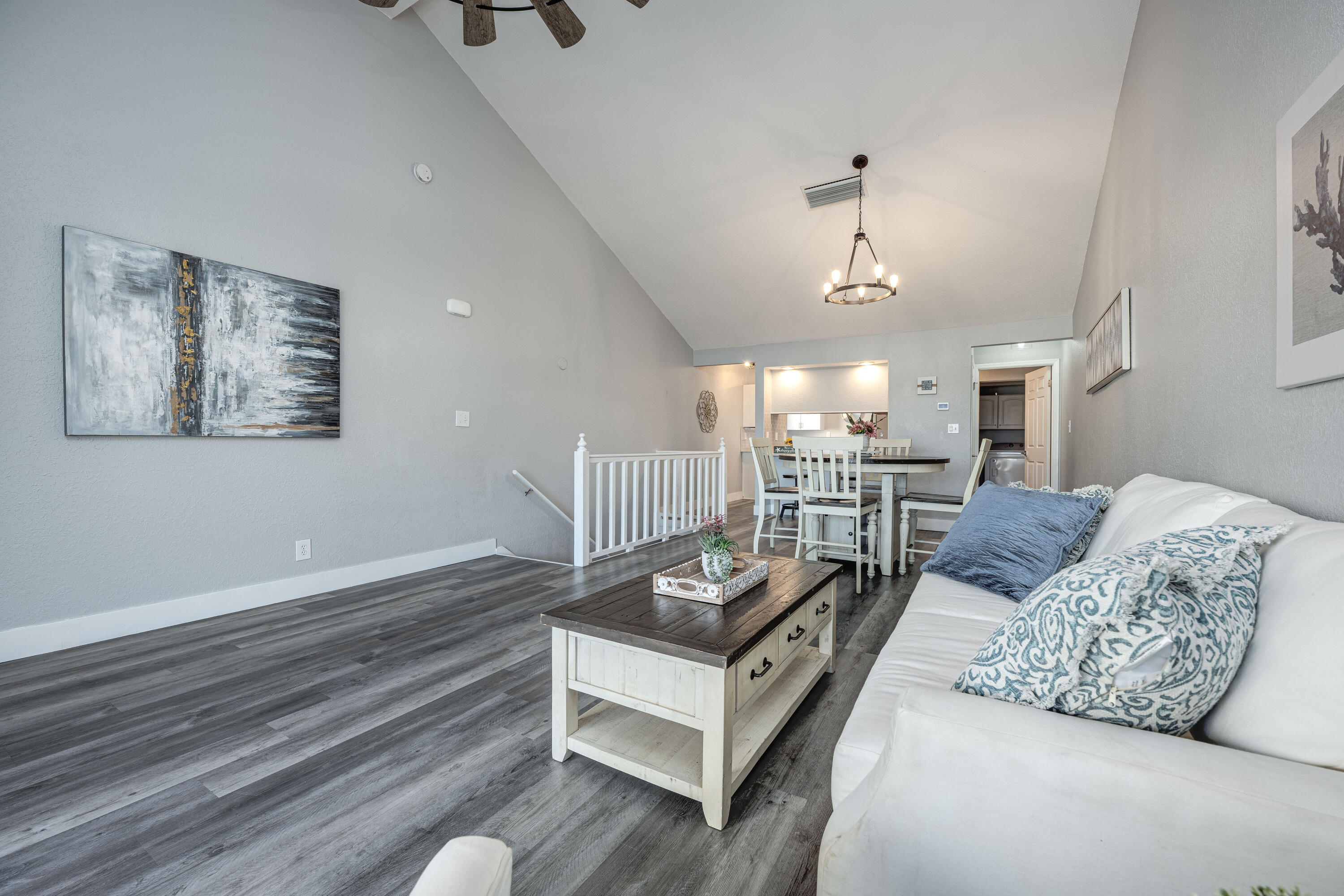 CLIPPER COVE T/H - Residential