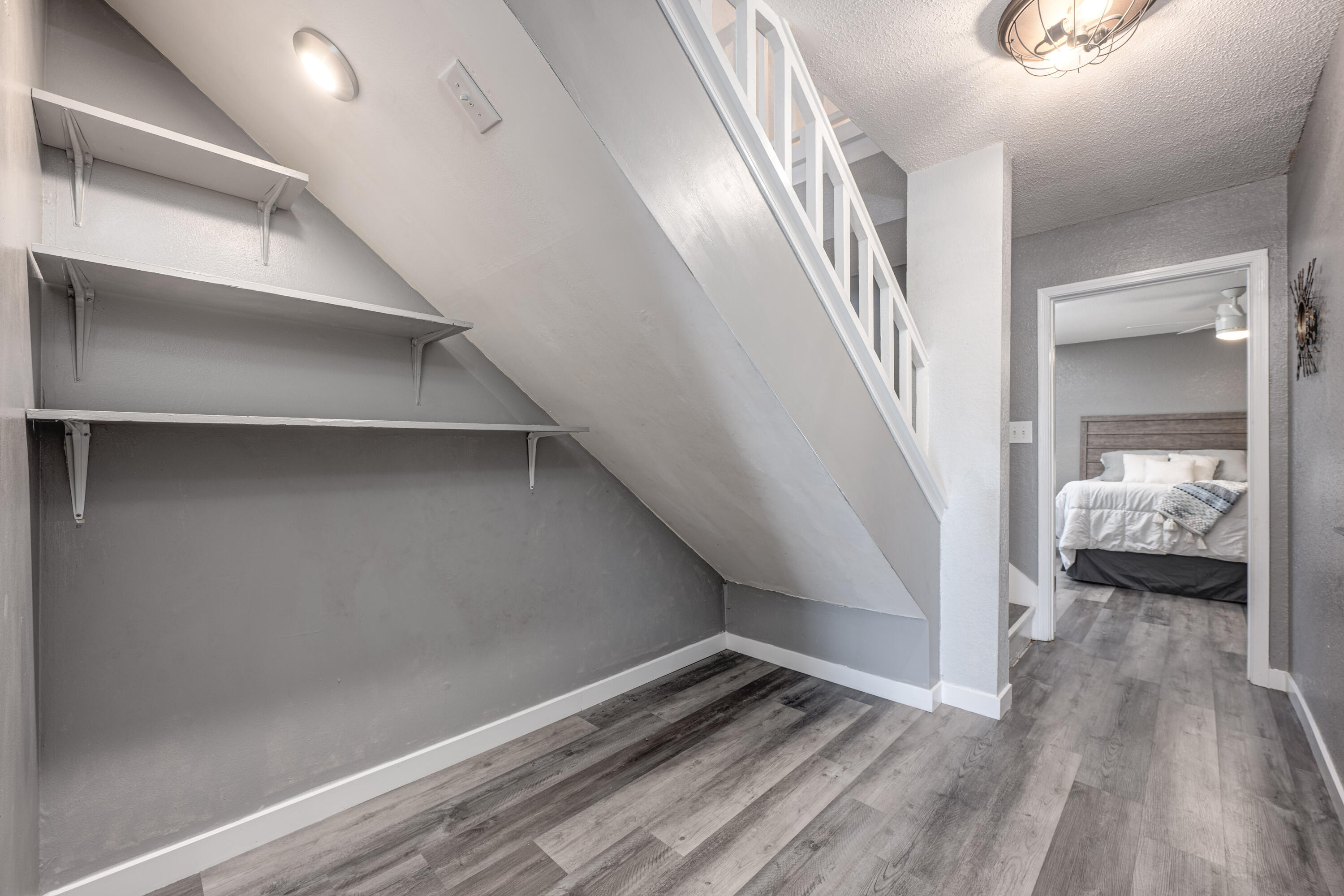 CLIPPER COVE T/H - Residential