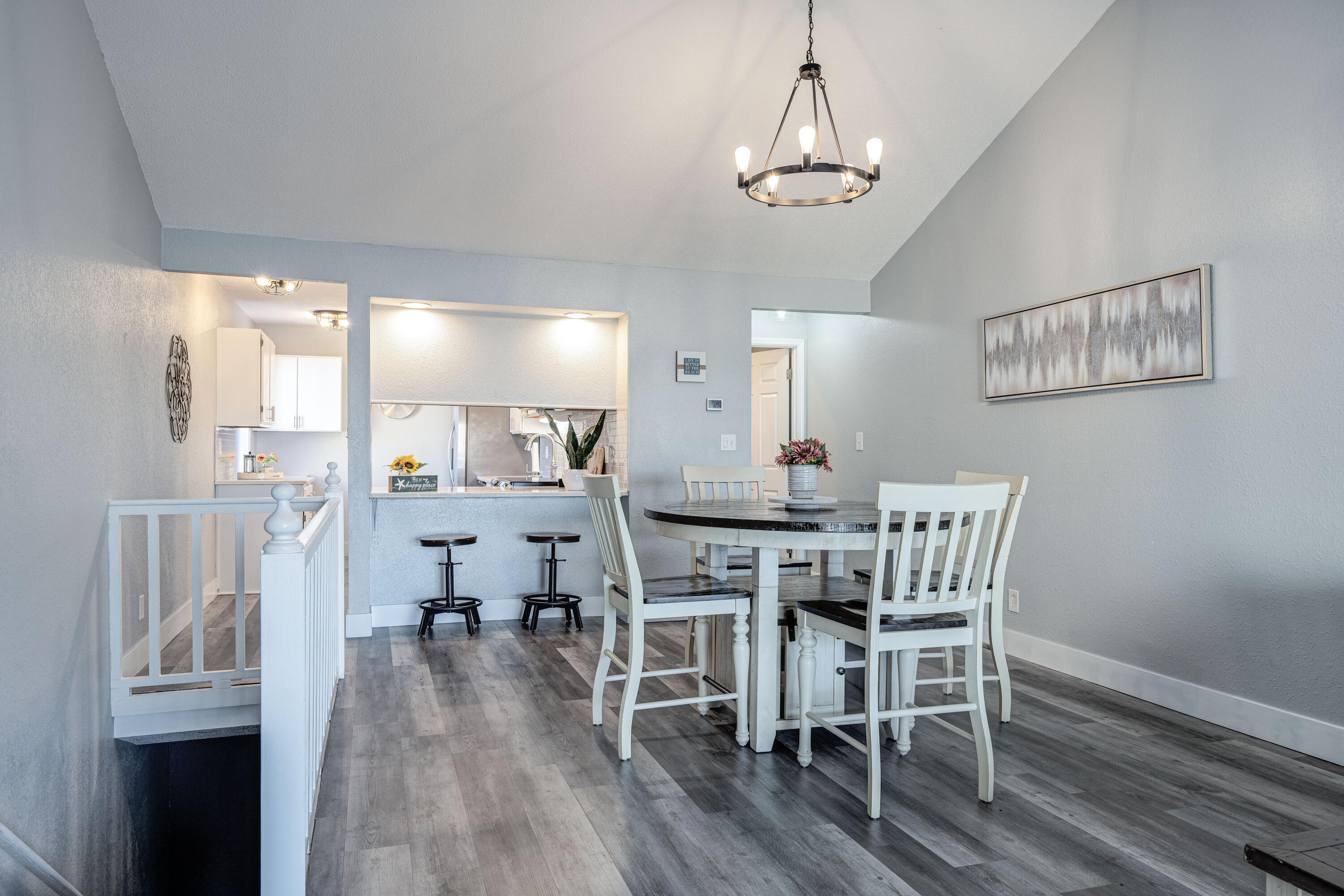 CLIPPER COVE T/H - Residential