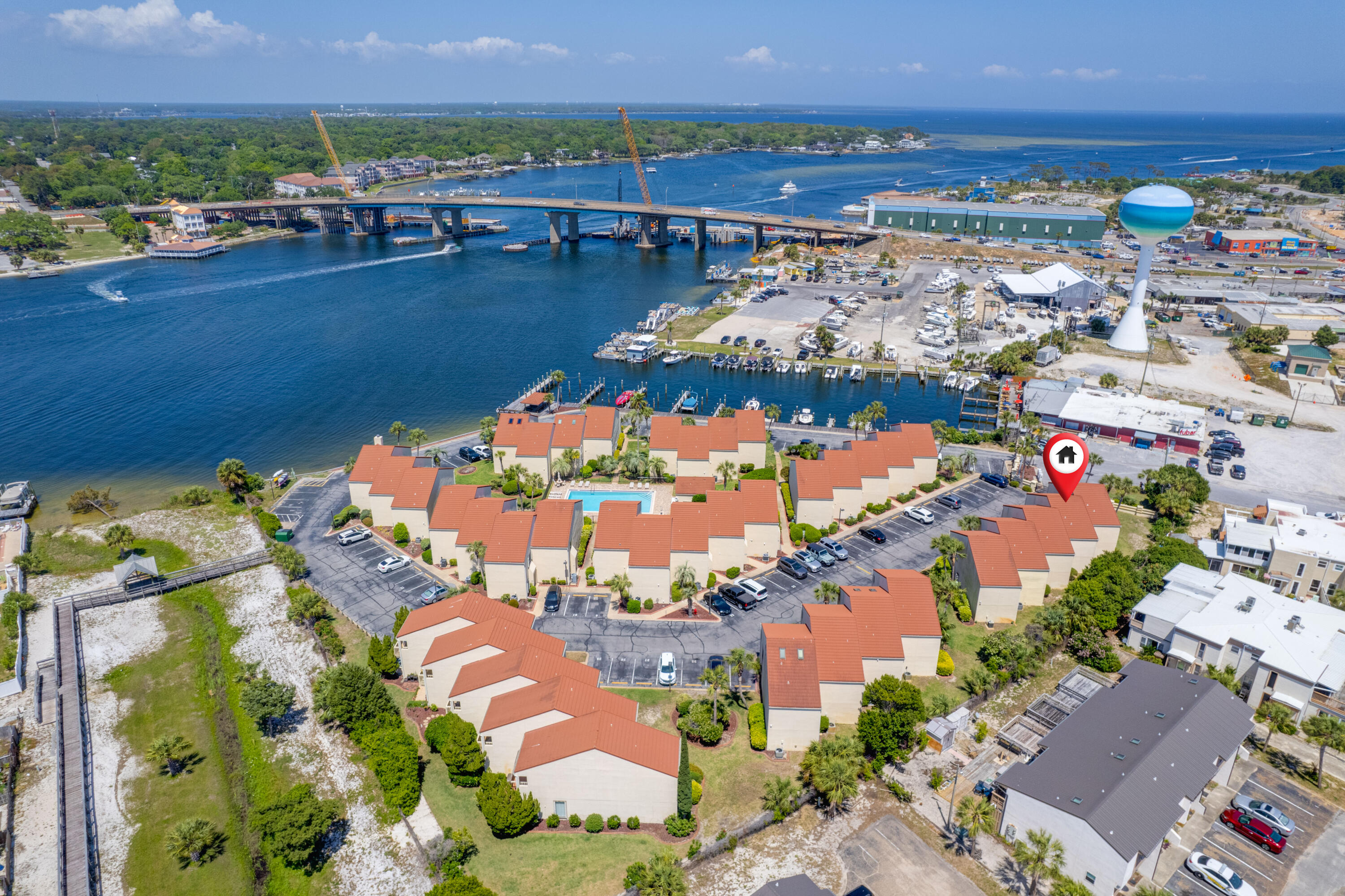 CLIPPER COVE T/H - Residential