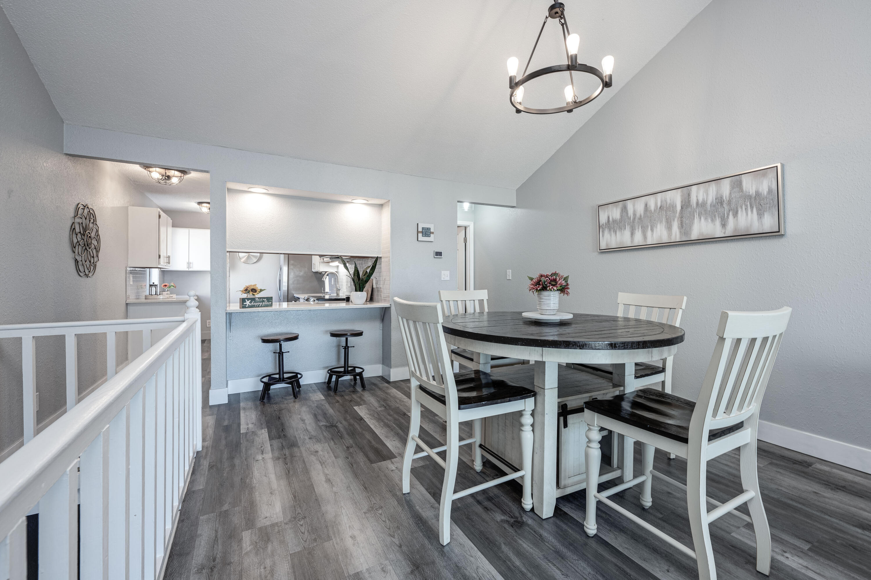 CLIPPER COVE T/H - Residential