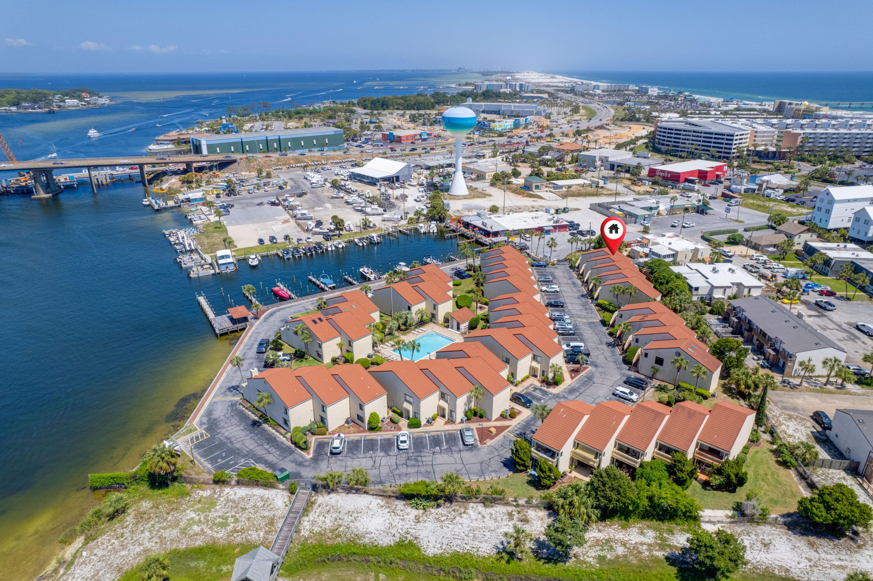 CLIPPER COVE T/H - Residential