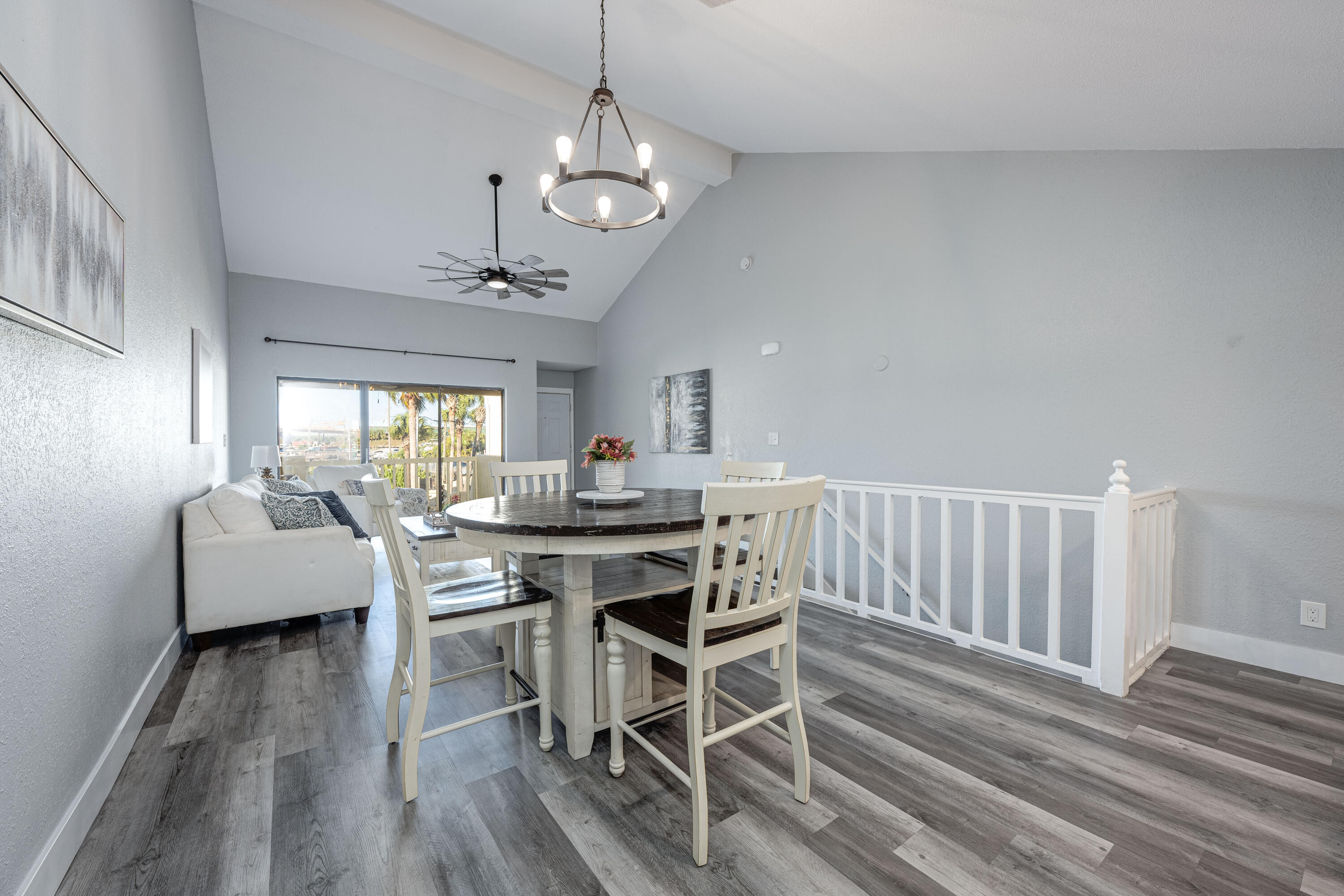 CLIPPER COVE T/H - Residential