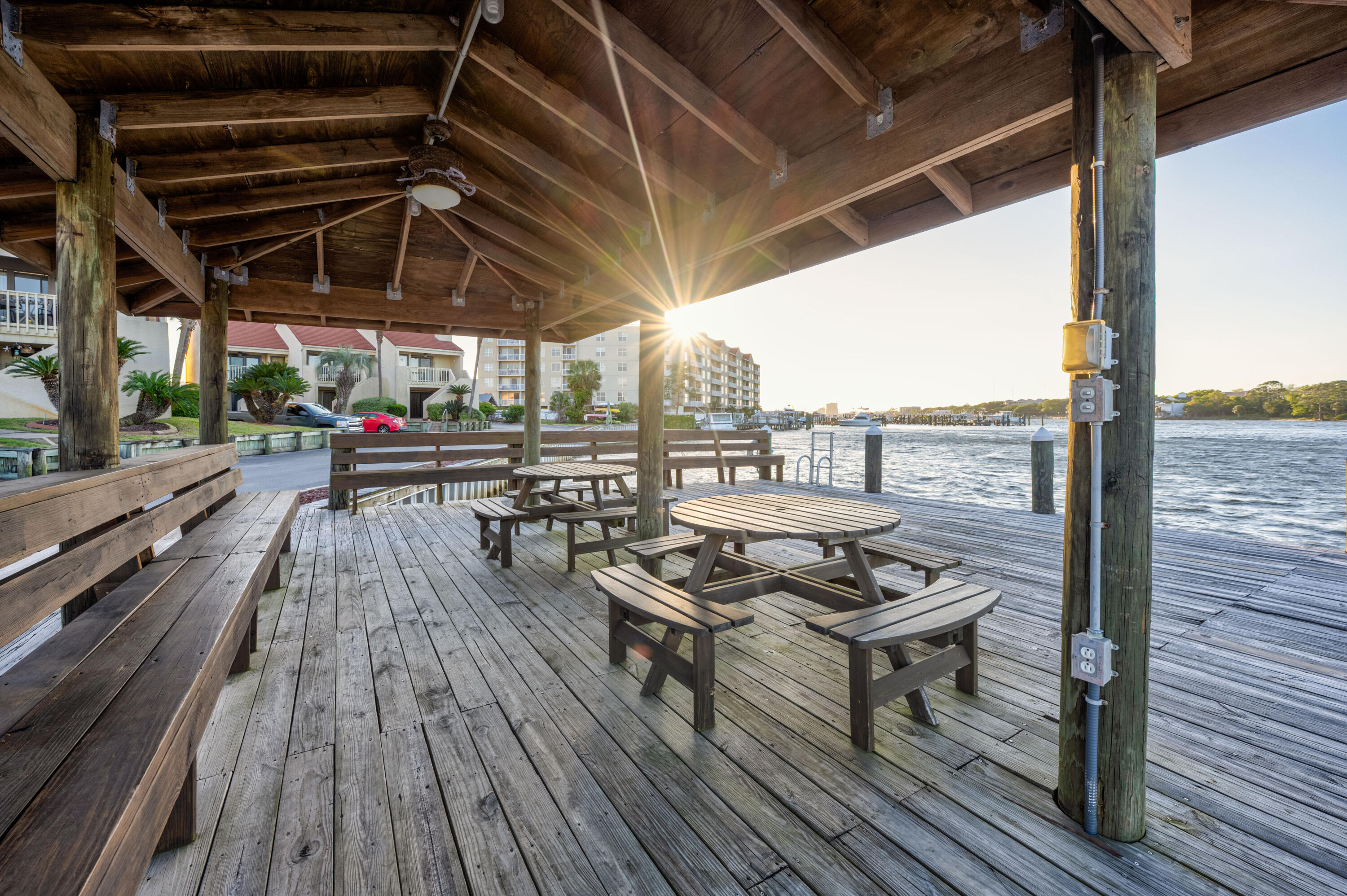 CLIPPER COVE T/H - Residential