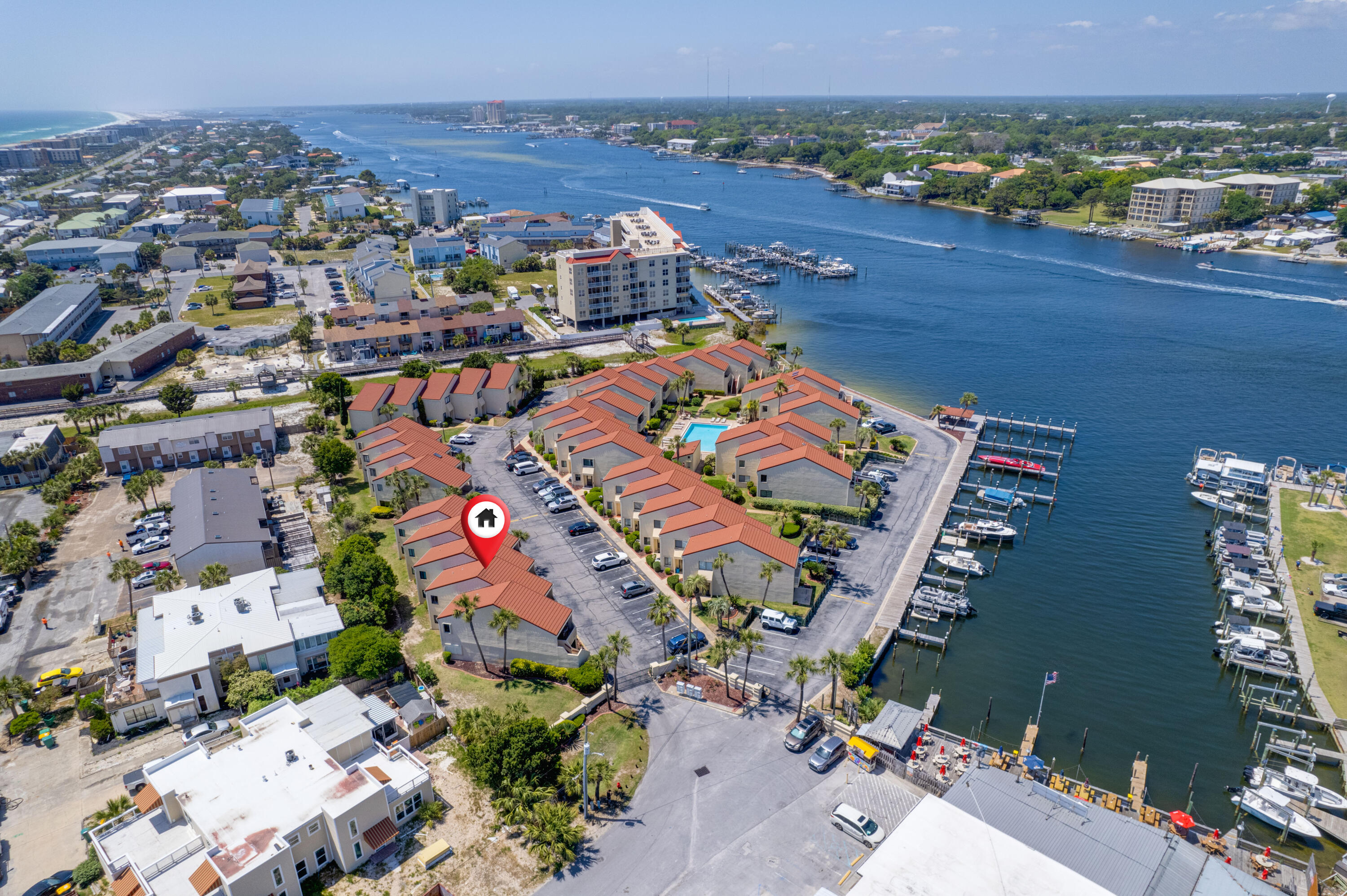 CLIPPER COVE T/H - Residential