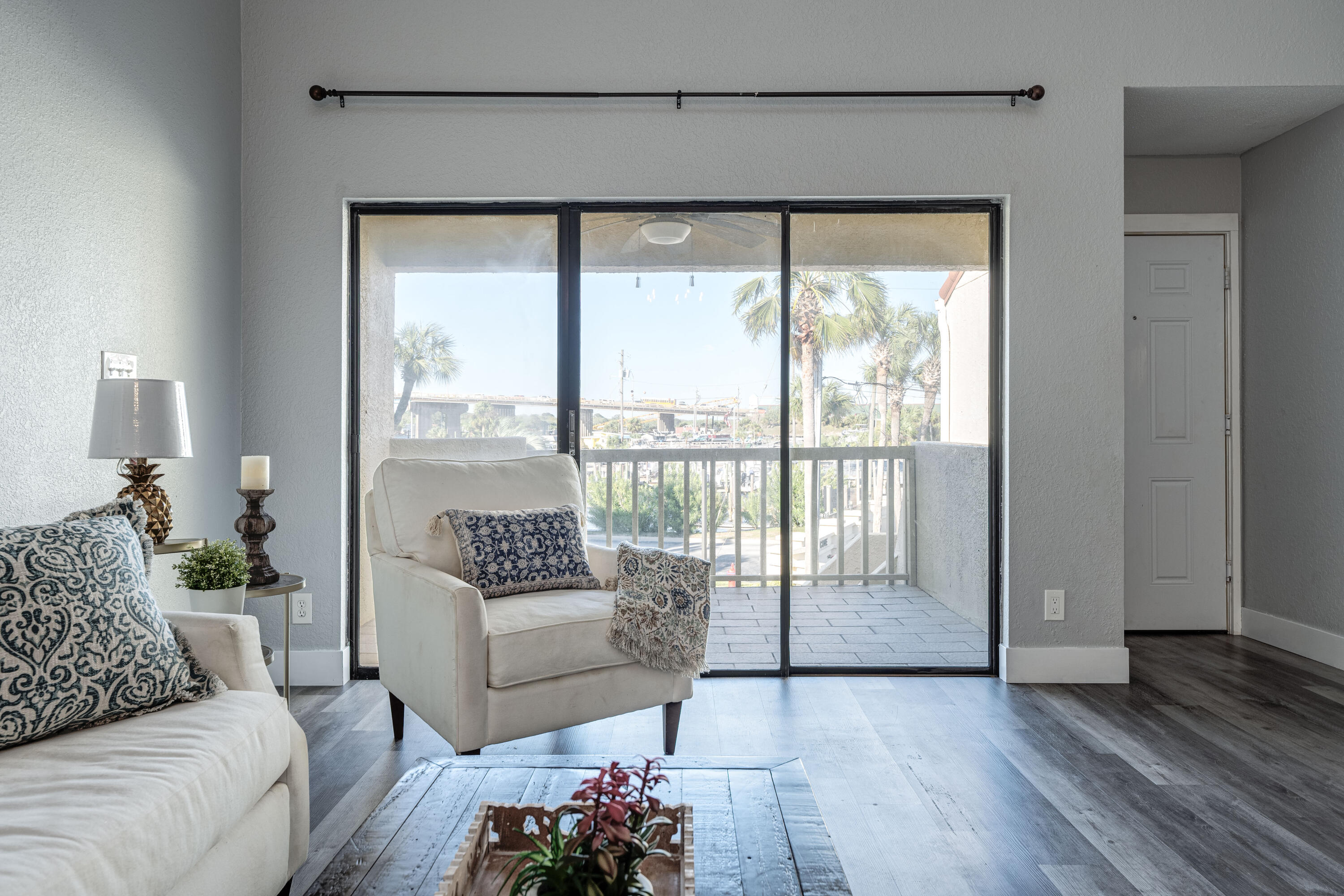 CLIPPER COVE T/H - Residential