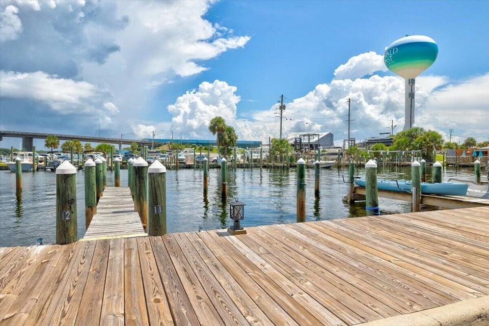 CLIPPER COVE T/H - Residential