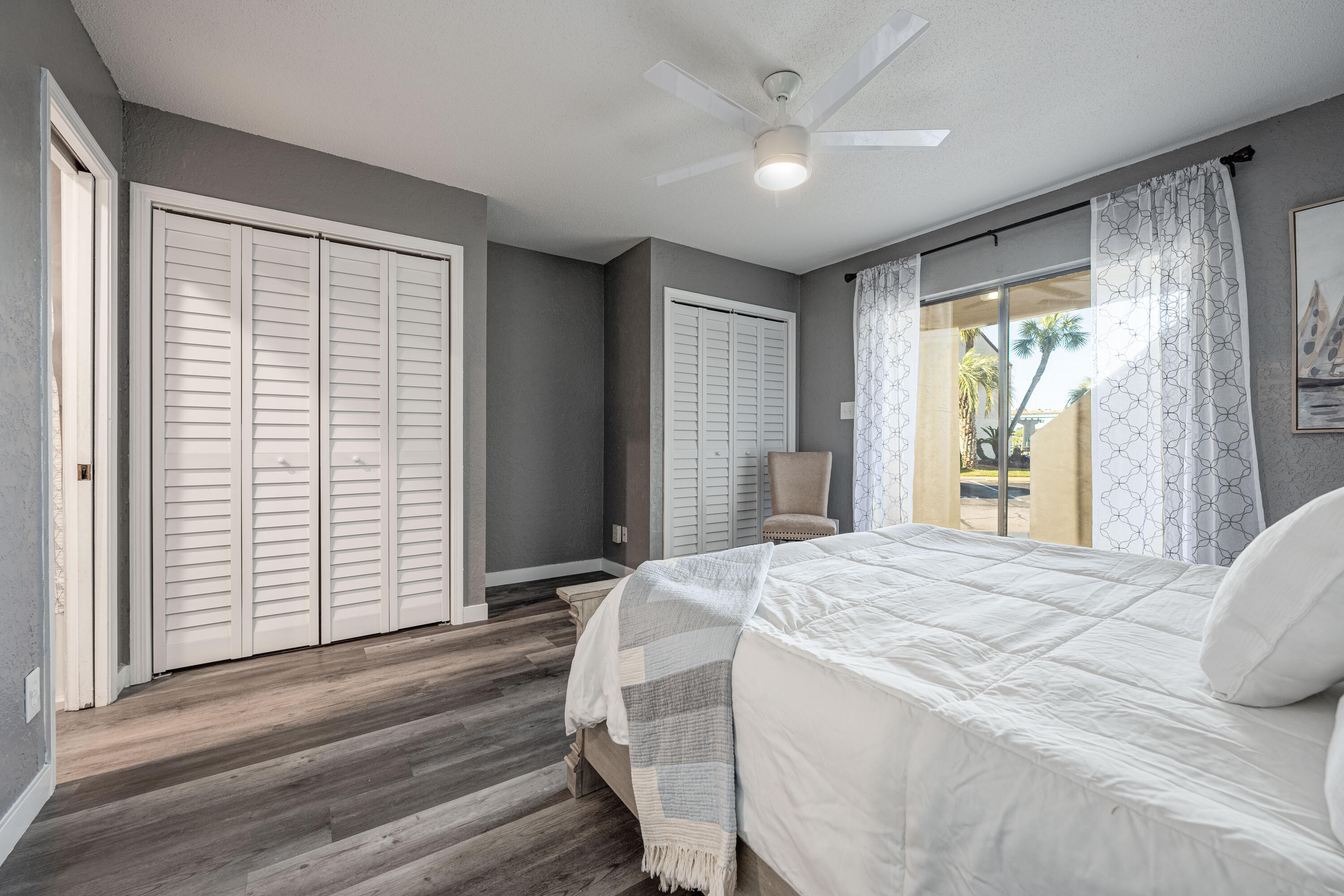 CLIPPER COVE T/H - Residential