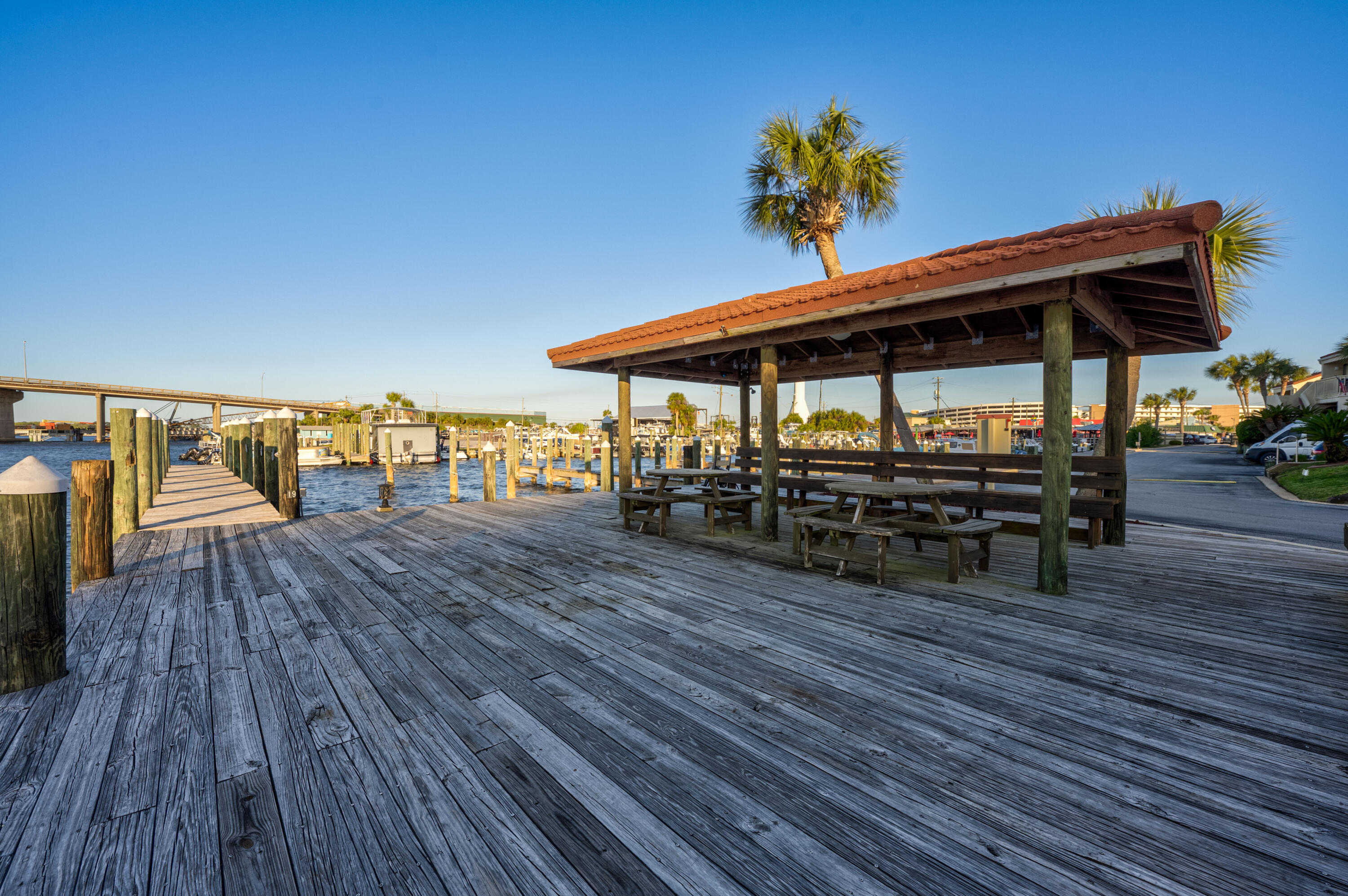 CLIPPER COVE T/H - Residential