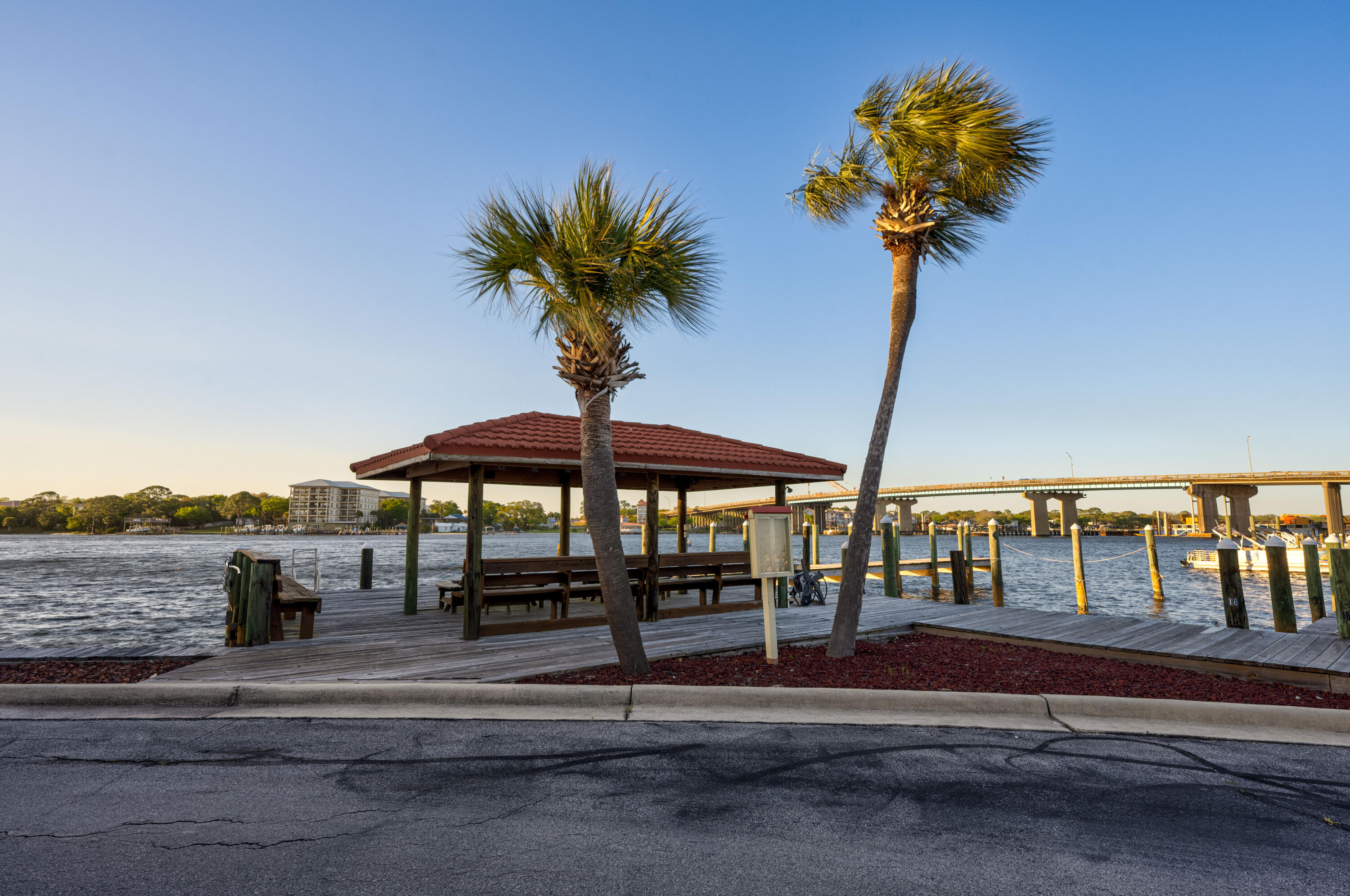 CLIPPER COVE T/H - Residential