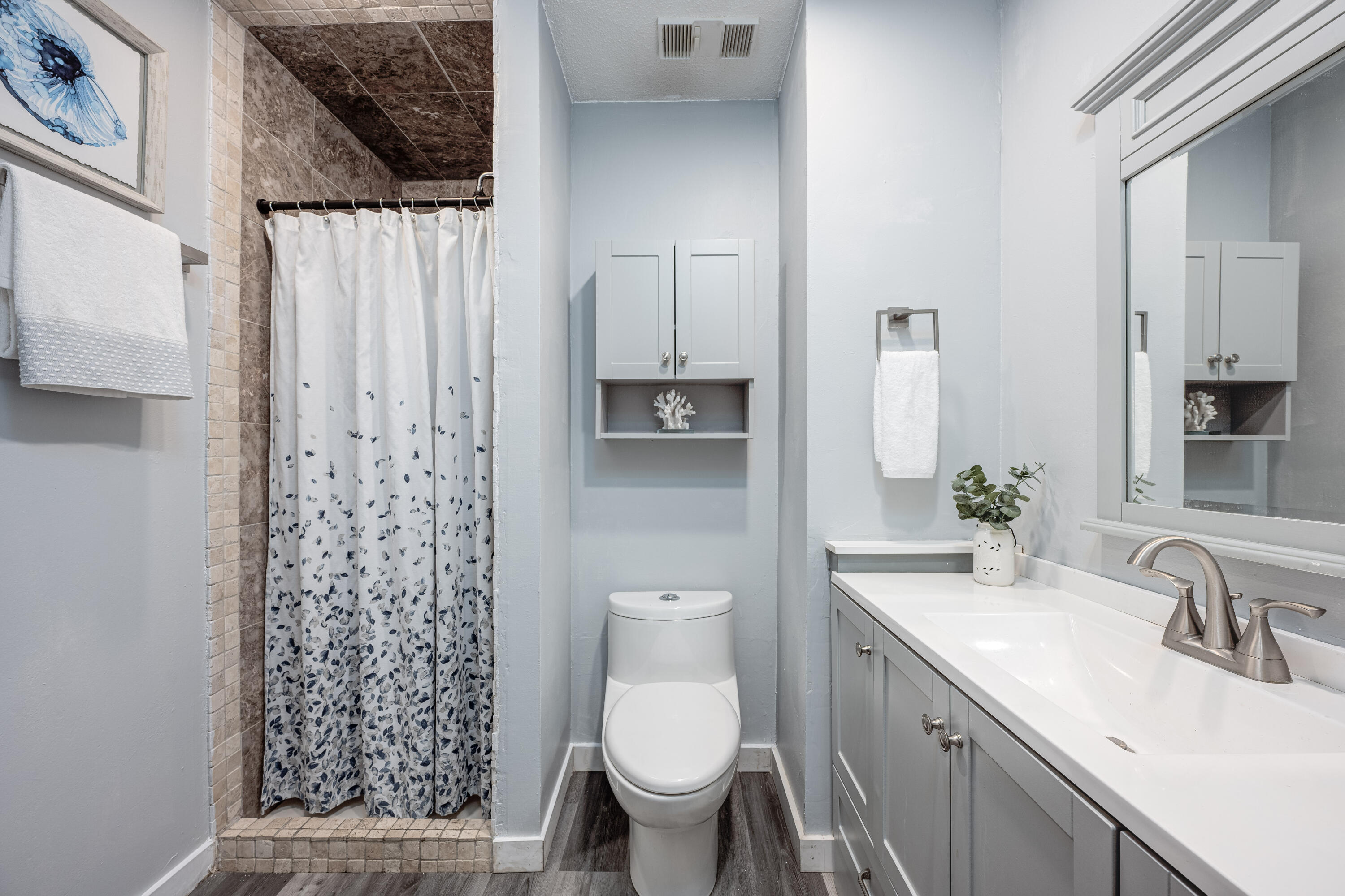 CLIPPER COVE T/H - Residential