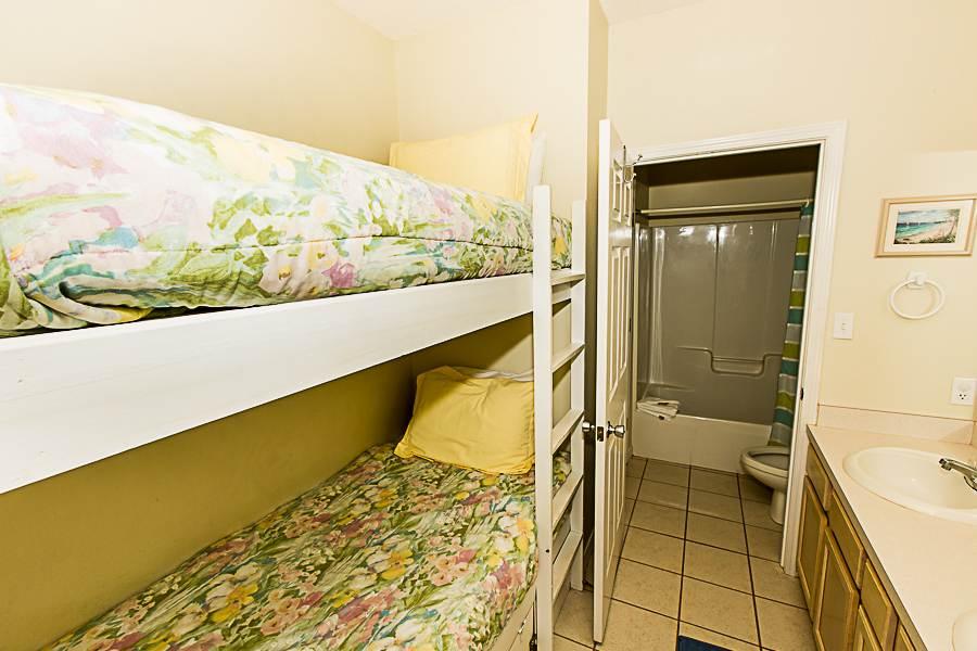 SANDPIPER COVE PH 25 - Residential