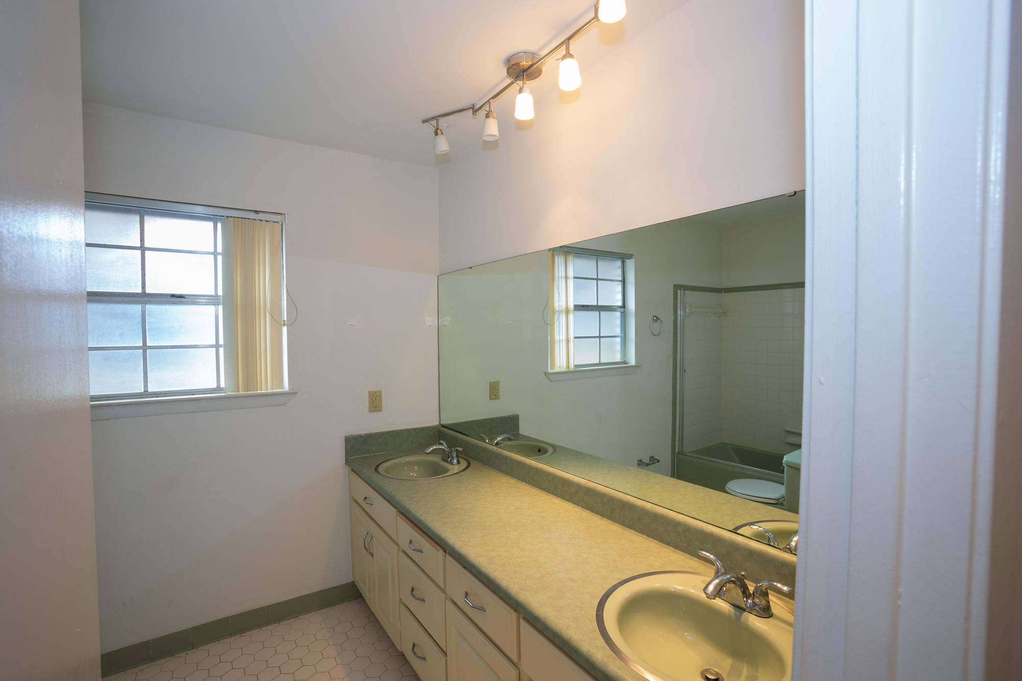 HOMEWOOD S/D - Residential