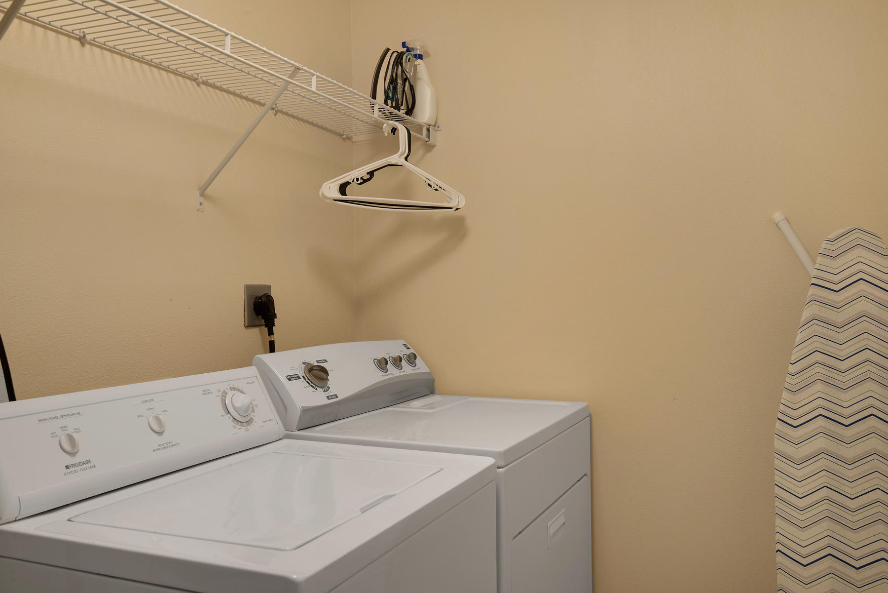 SUMMERWIND CONDOS - Residential