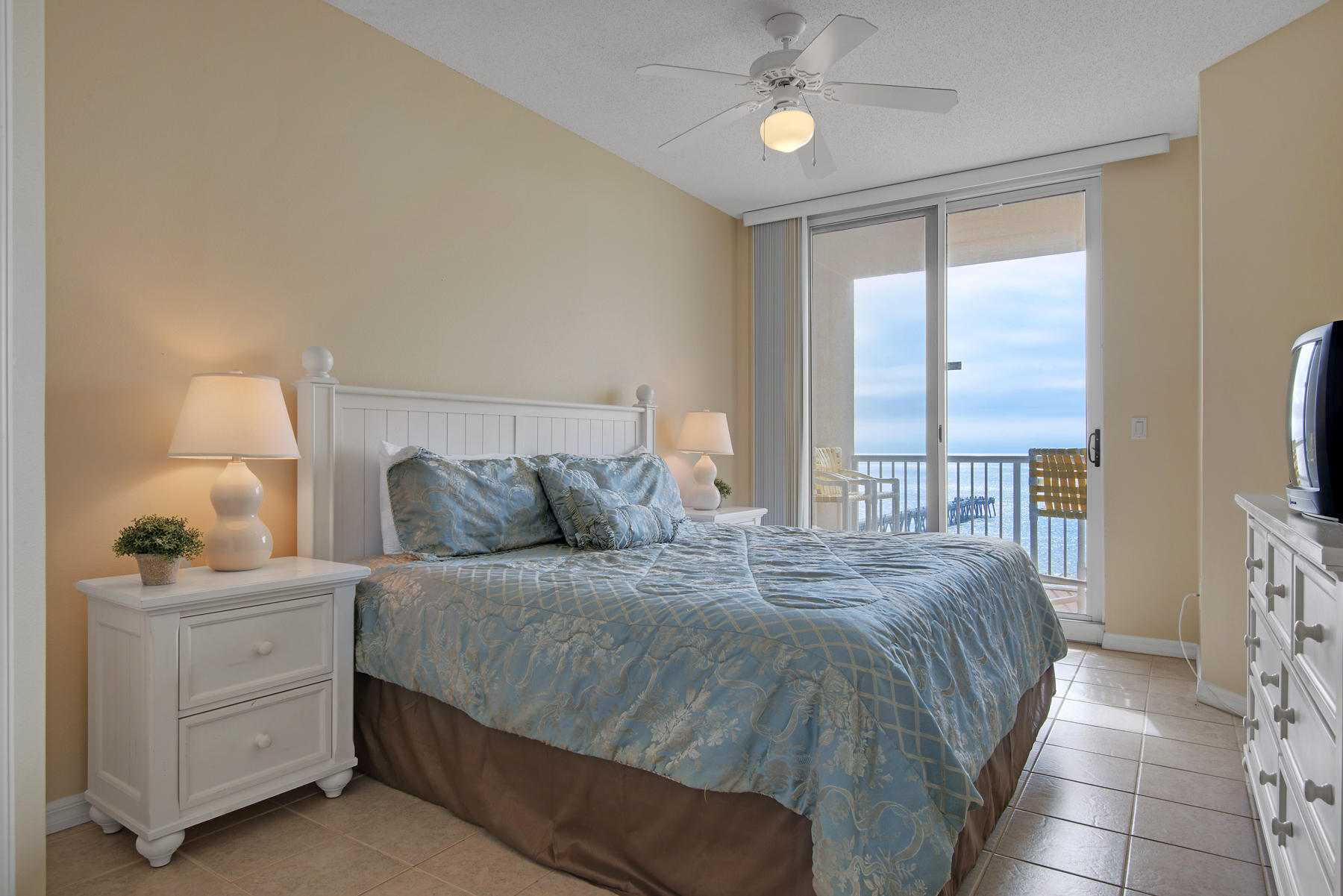 SUMMERWIND CONDOS - Residential